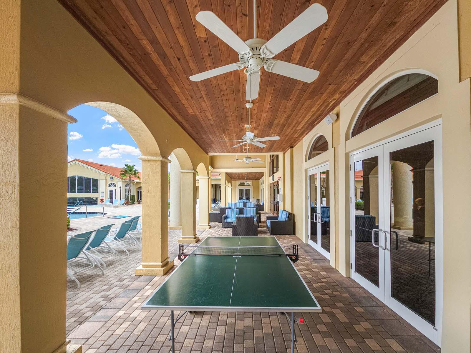 CASCADE LAKES - Residential Lease