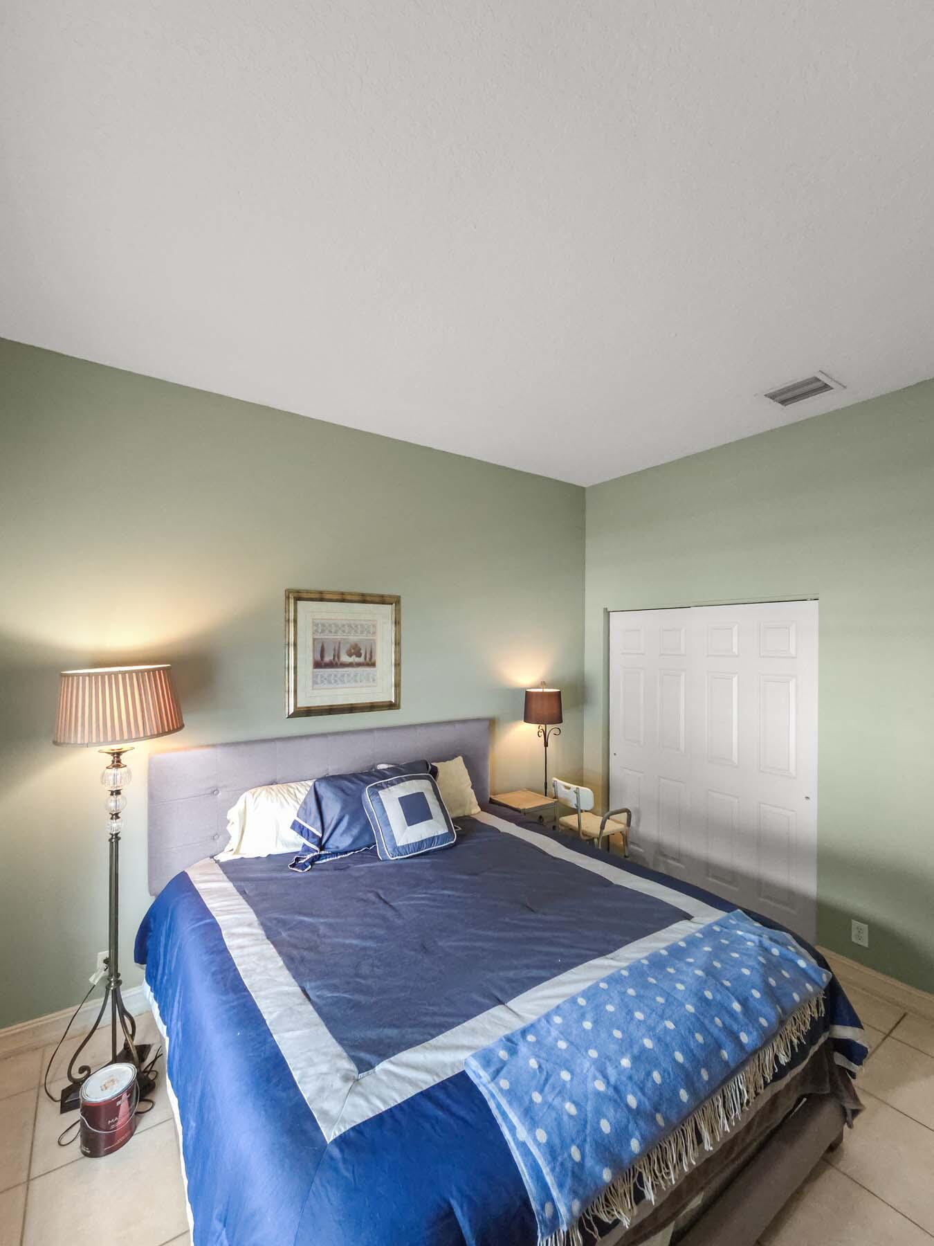 CASCADE LAKES - Residential Lease