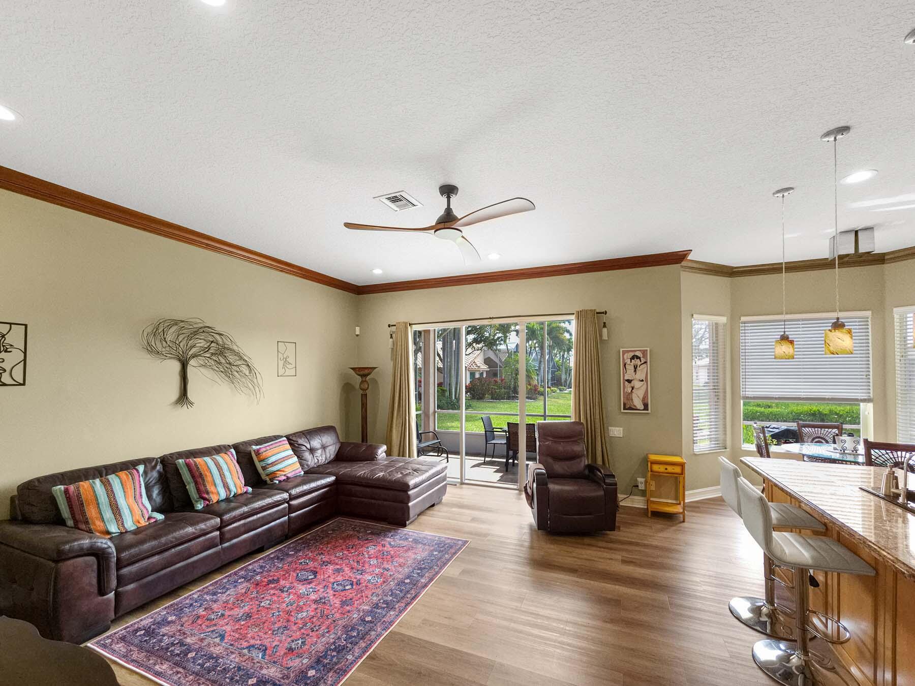 CASCADE LAKES - Residential Lease