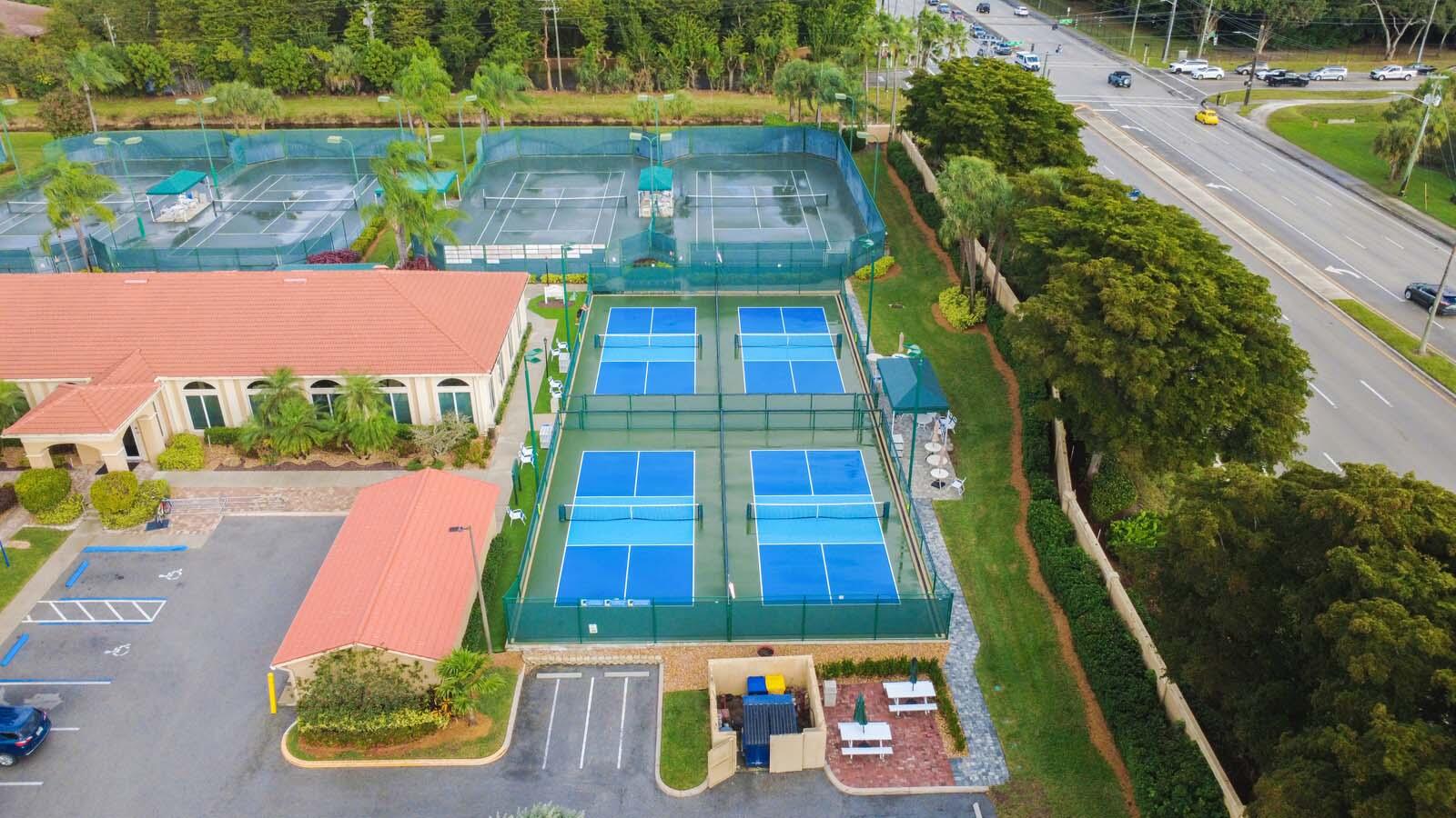CASCADE LAKES - Residential Lease