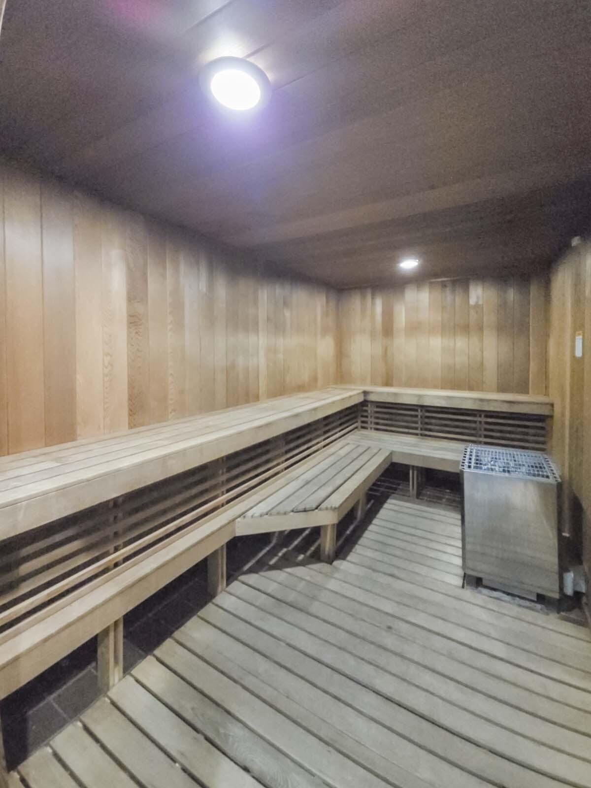 CASCADE LAKES - Residential Lease