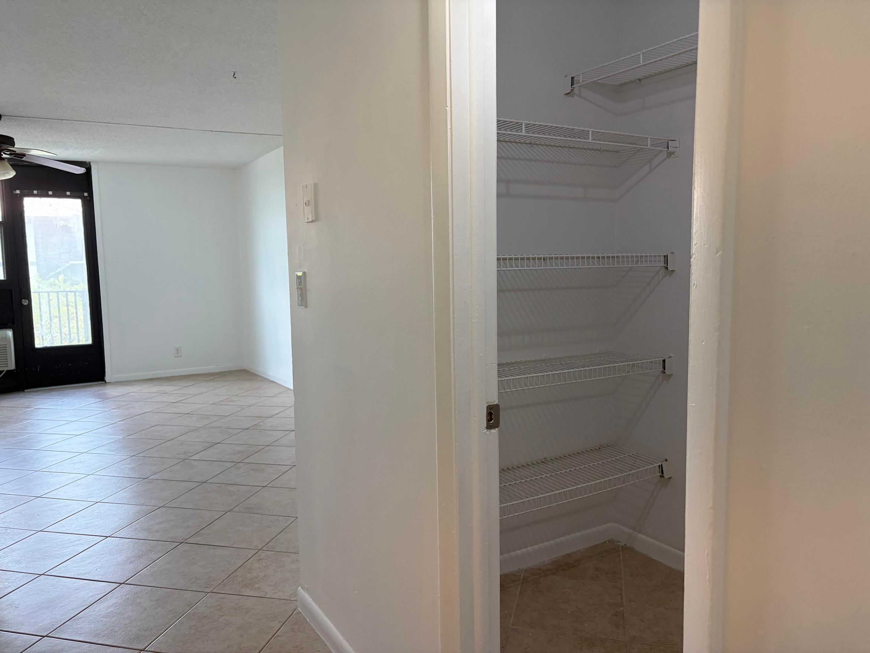 CORAL SPRINGS TOWER CLUB II - Residential Lease