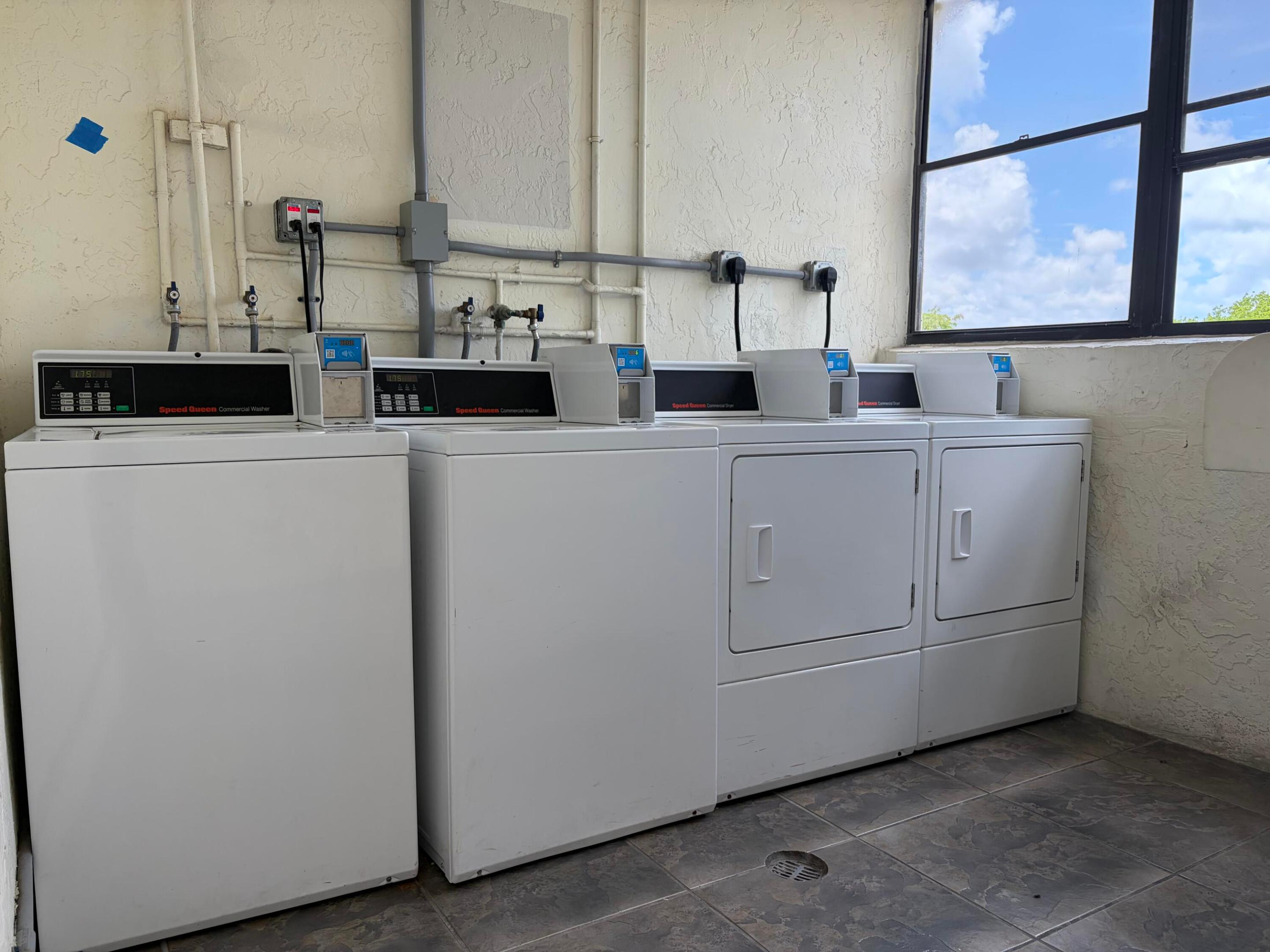 CORAL SPRINGS TOWER CLUB II - Residential Lease