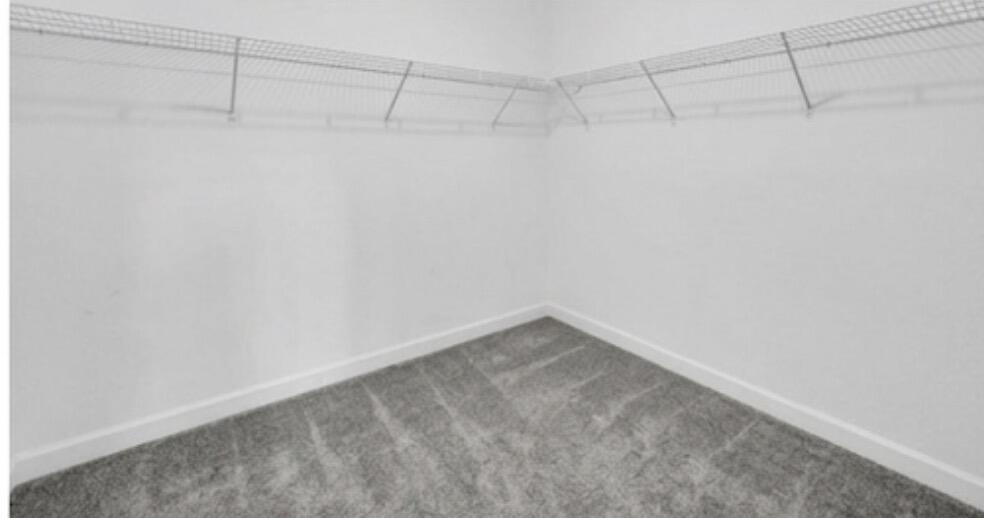 SABAL GROVE PLAT TWO - Residential Lease