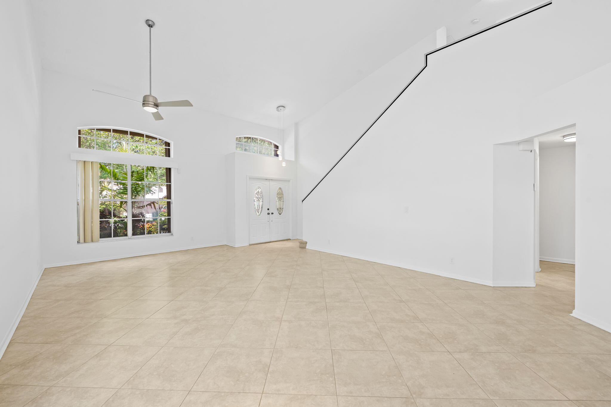 EMBASSY LAKES - Residential