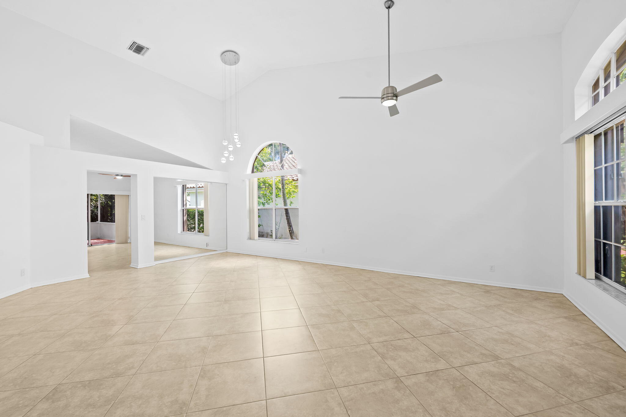 EMBASSY LAKES - Residential