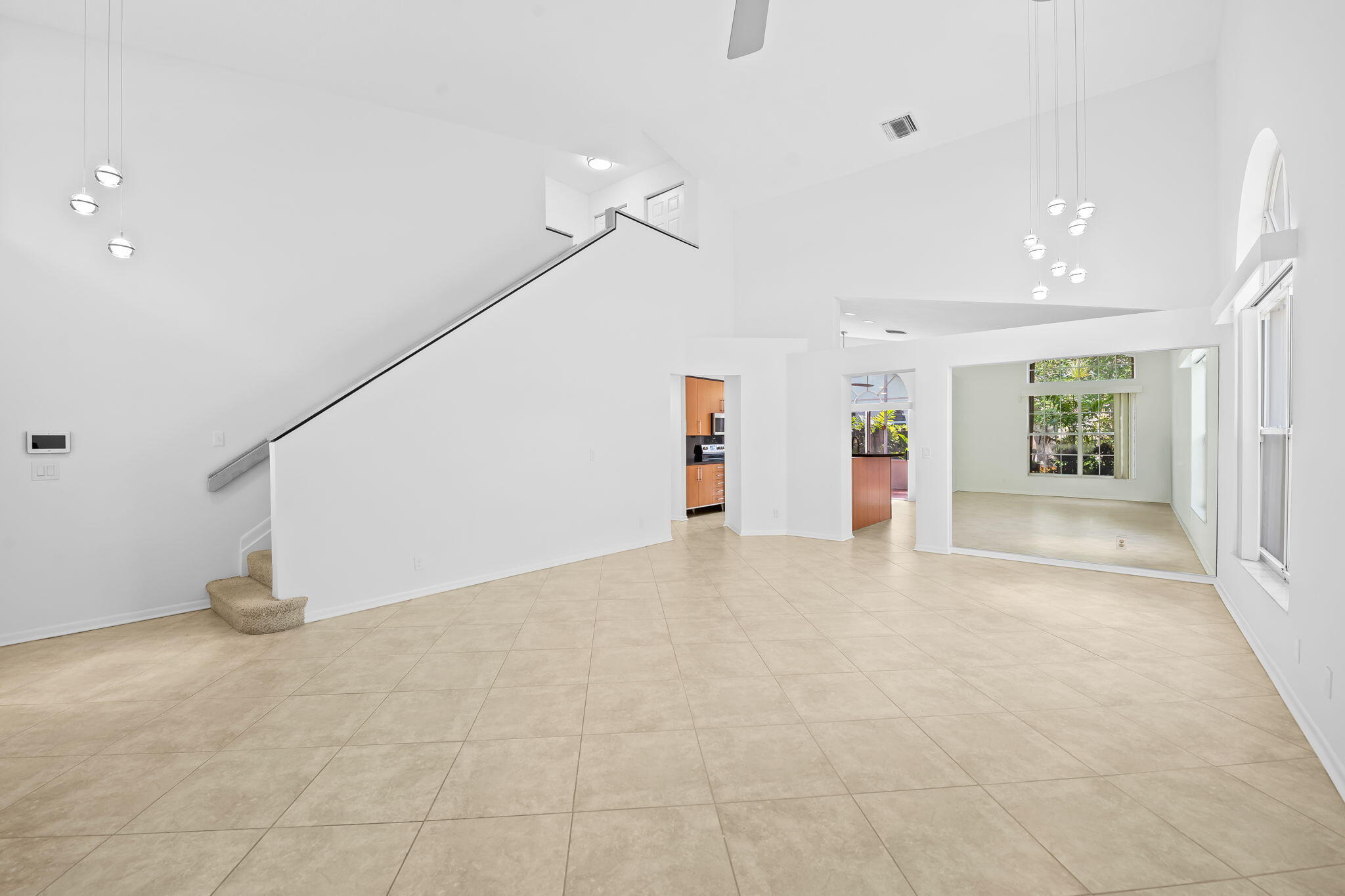 EMBASSY LAKES - Residential