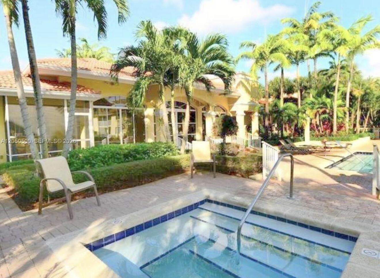 STERLING VILLAGES OF PALM BEACH LAKES CONDO - Residential