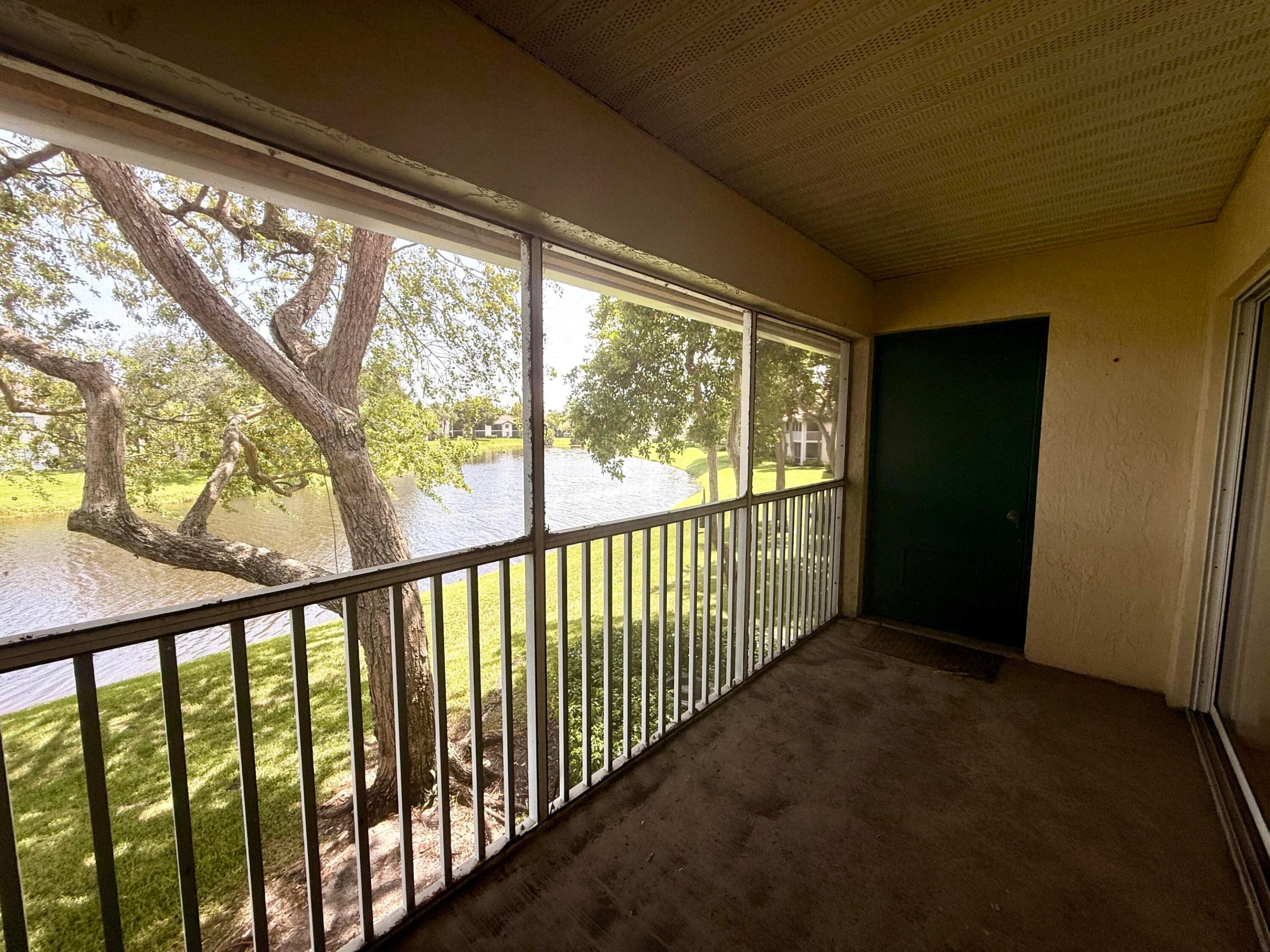 STERLING VILLAGES OF PALM BEACH LAKES CONDO - Residential