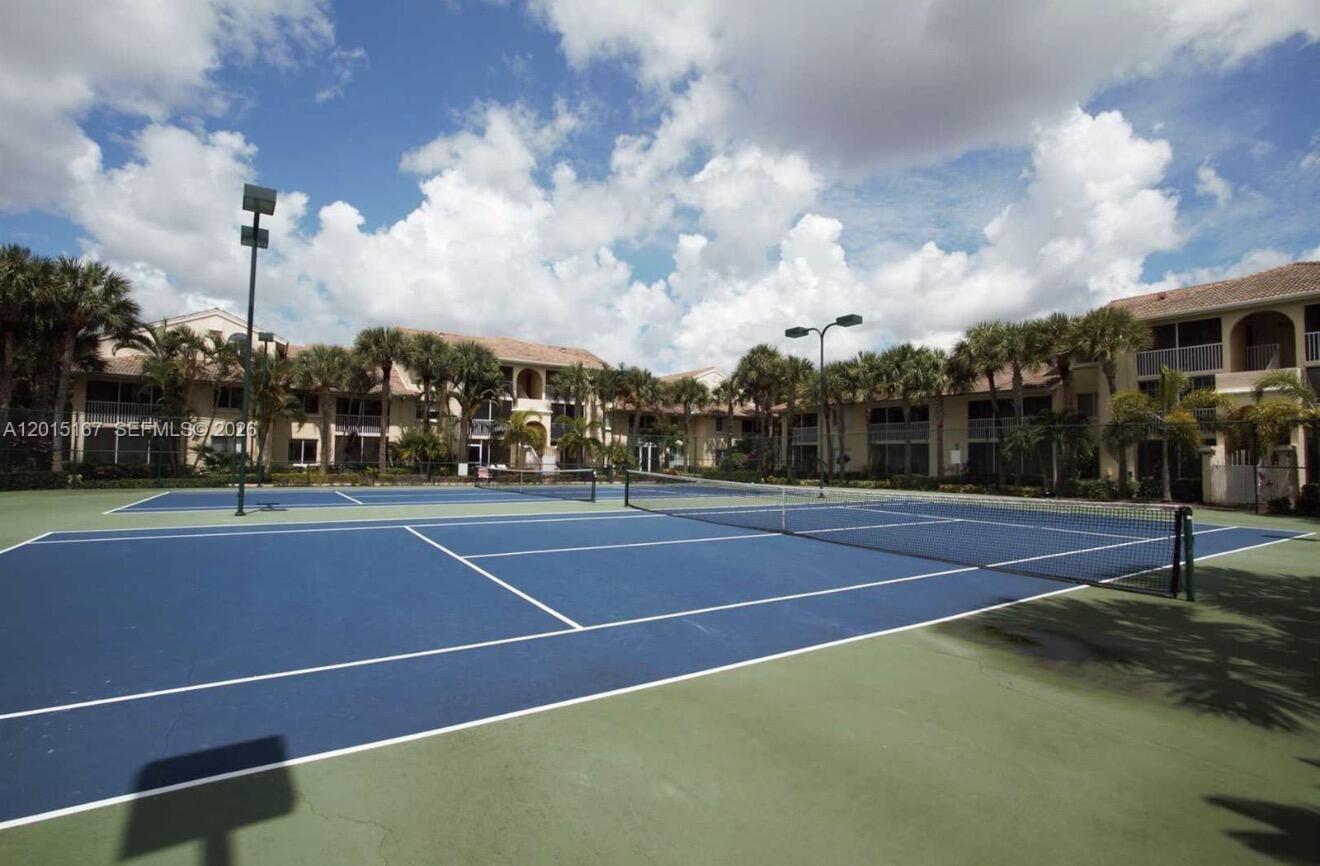 STERLING VILLAGES OF PALM BEACH LAKES CONDO - Residential
