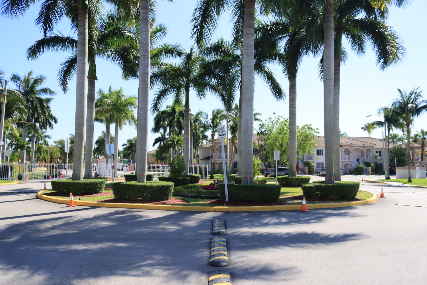 VENETIA GARDENS CONDO - Residential Lease