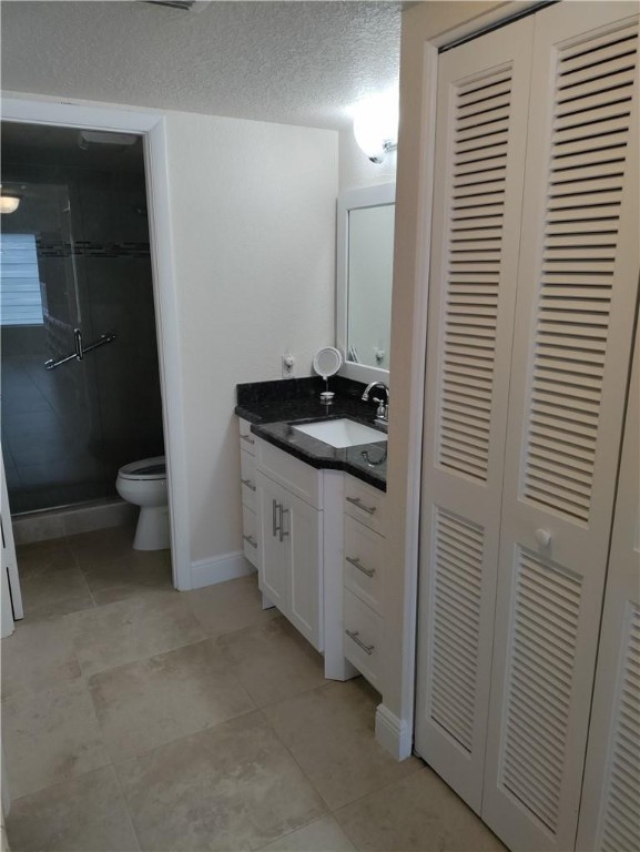 COUNTRY CLUB TOWER - Residential