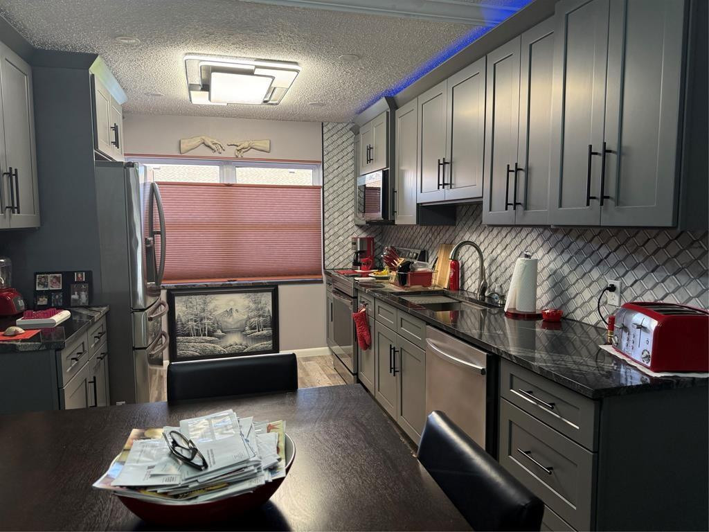 PALM ROYAL APTS INC CONDO - Residential Lease