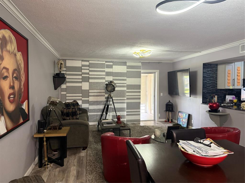 PALM ROYAL APTS INC CONDO - Residential Lease