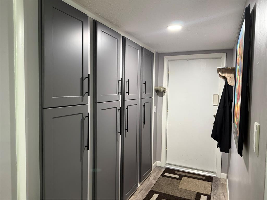 PALM ROYAL APTS INC CONDO - Residential Lease