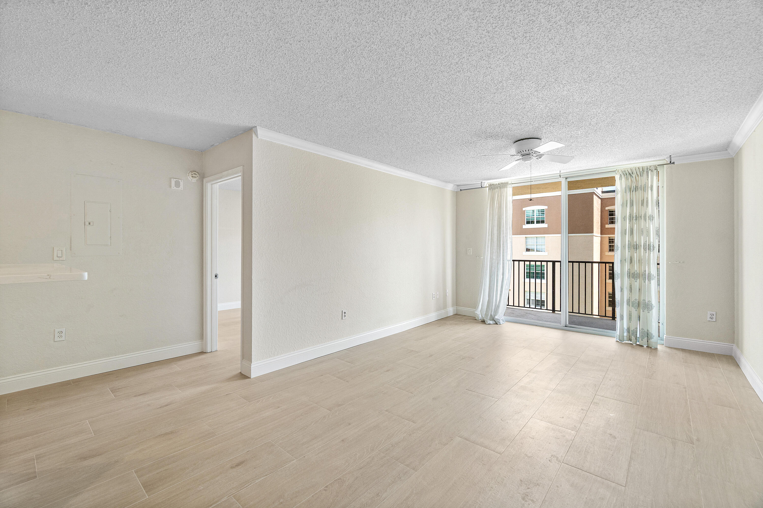 FLAGLER POINTE CONDO - Residential Lease