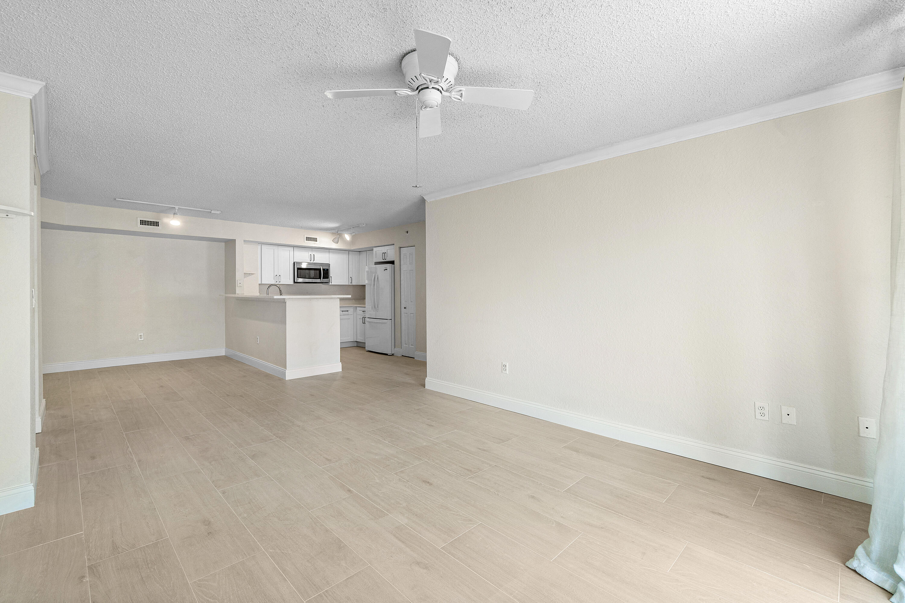 FLAGLER POINTE CONDO - Residential Lease