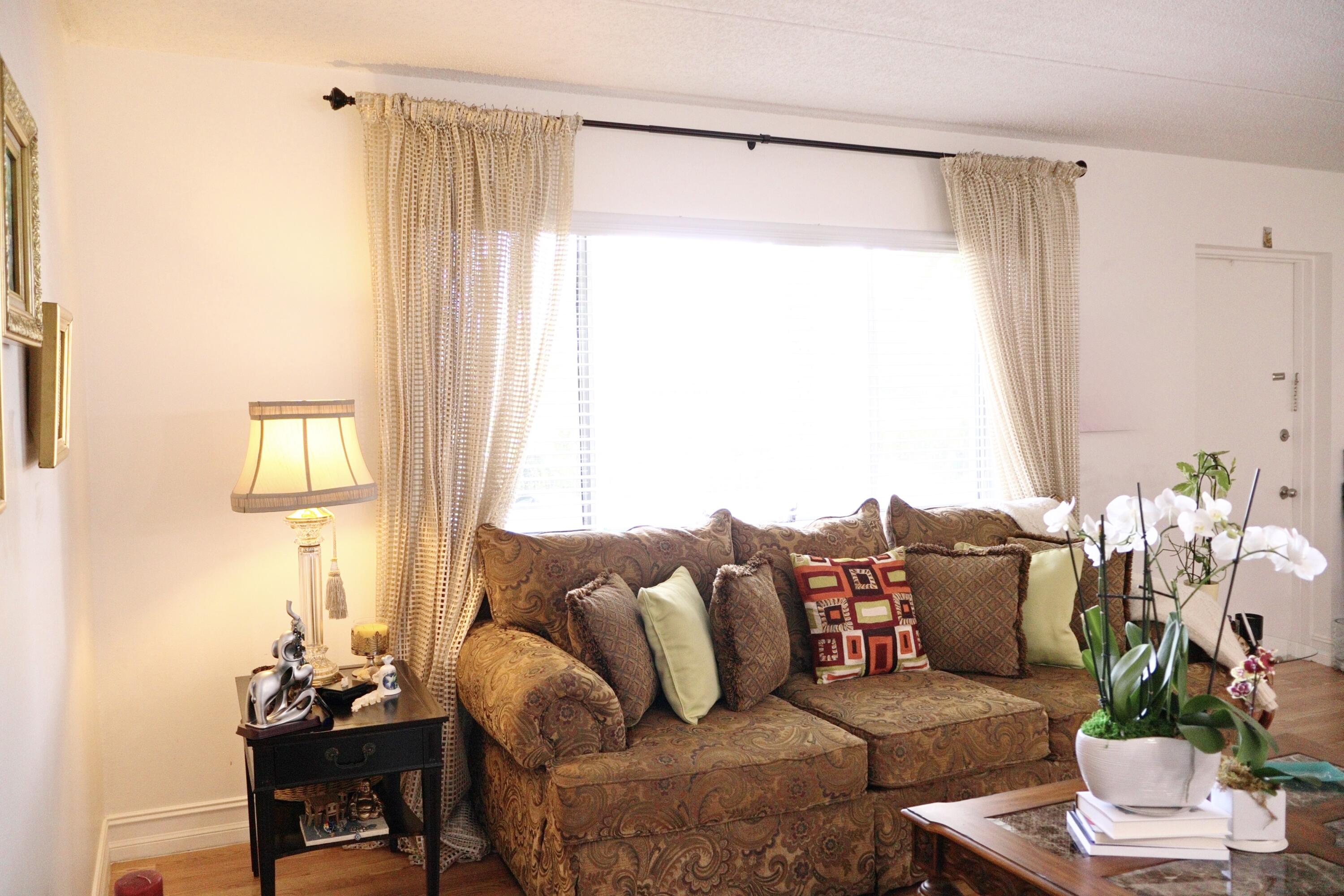 REGAL PALMS TRAFALGAR CONDO - Residential