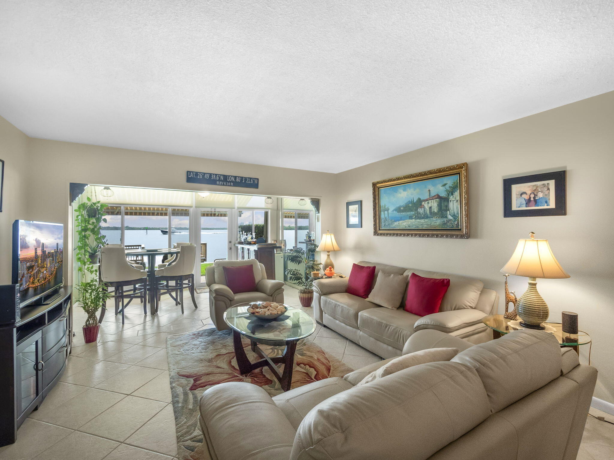LANDINGS CONDO LT - Residential