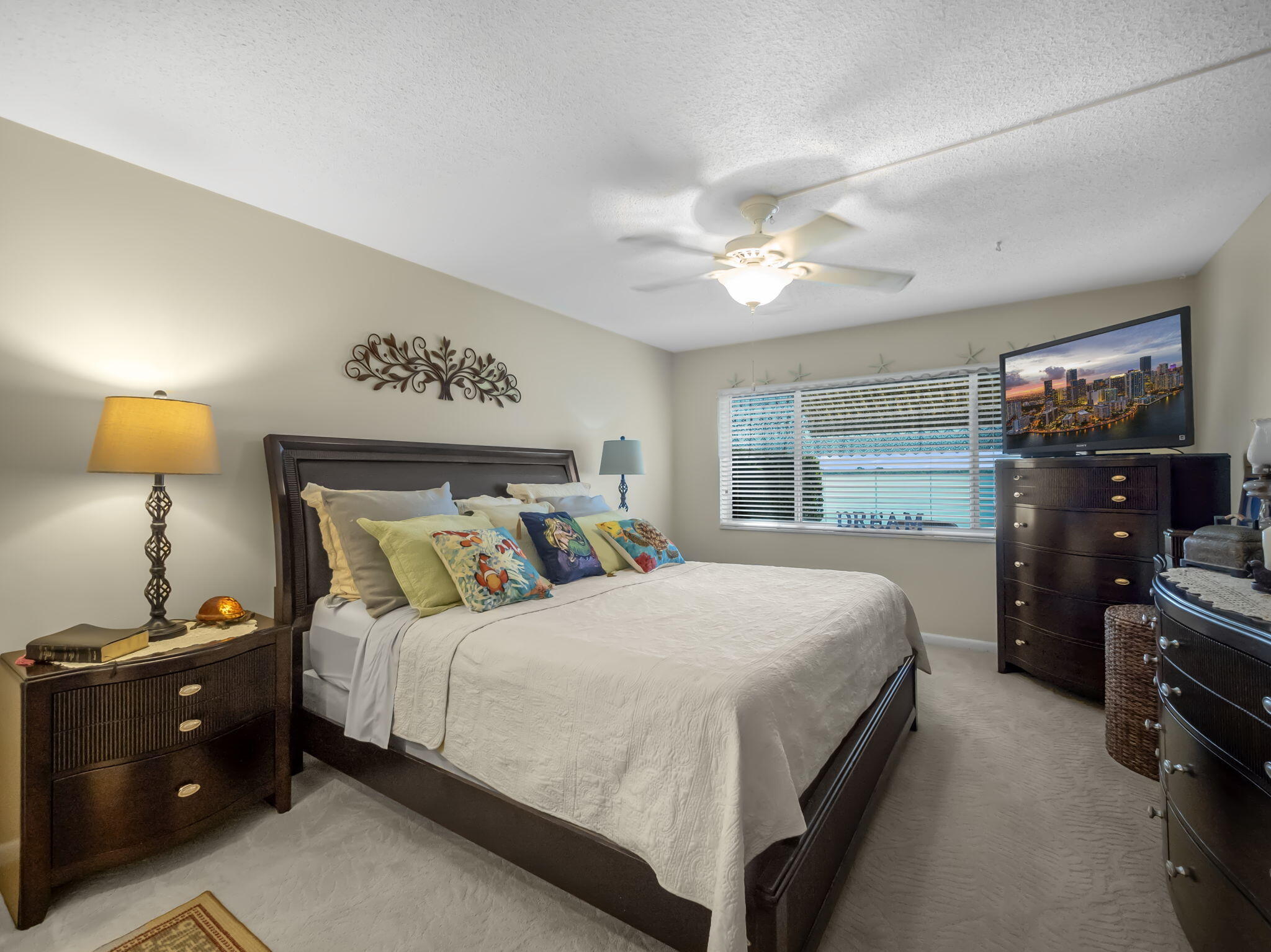 LANDINGS CONDO LT - Residential
