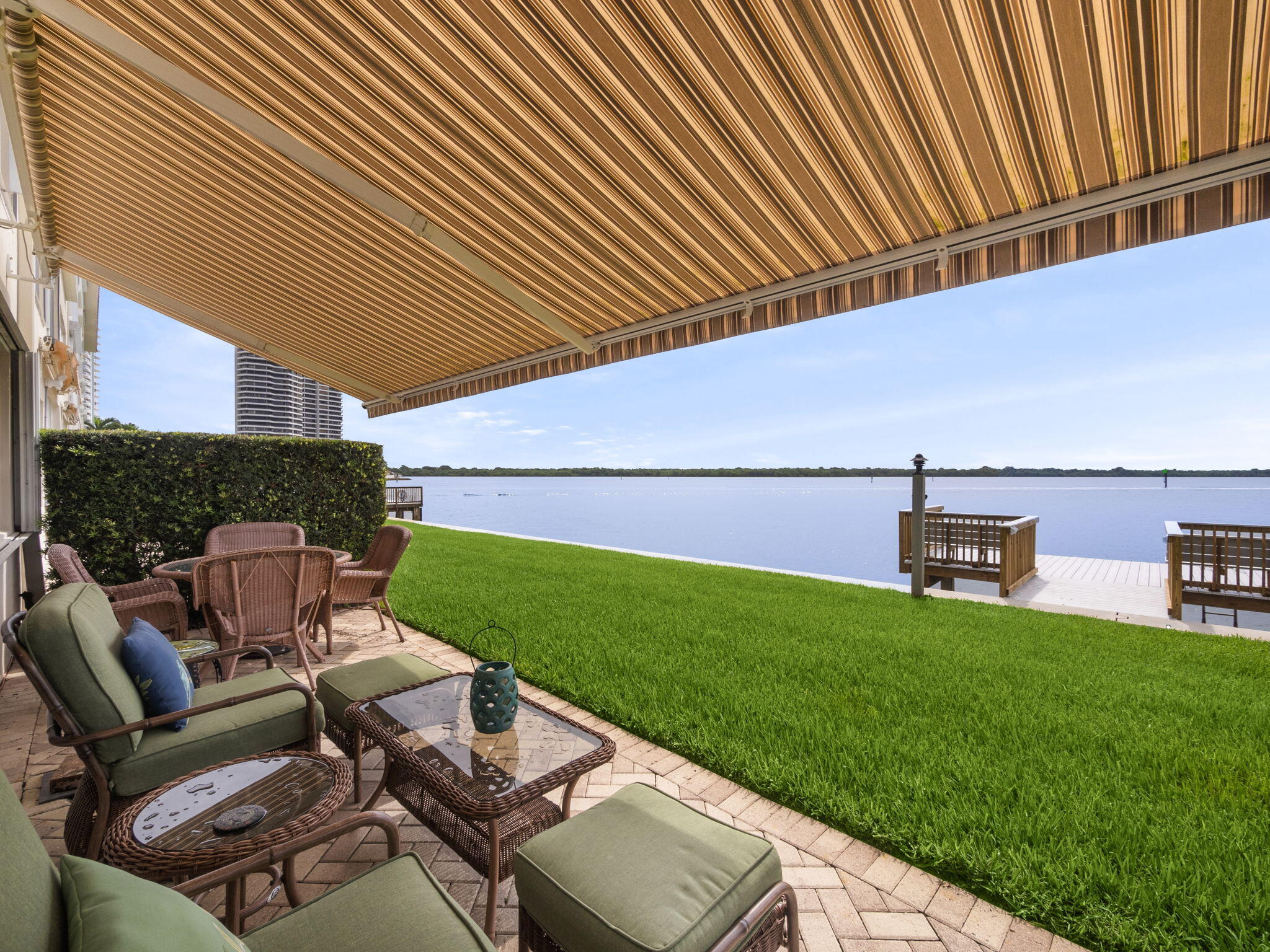 LANDINGS CONDO LT - Residential