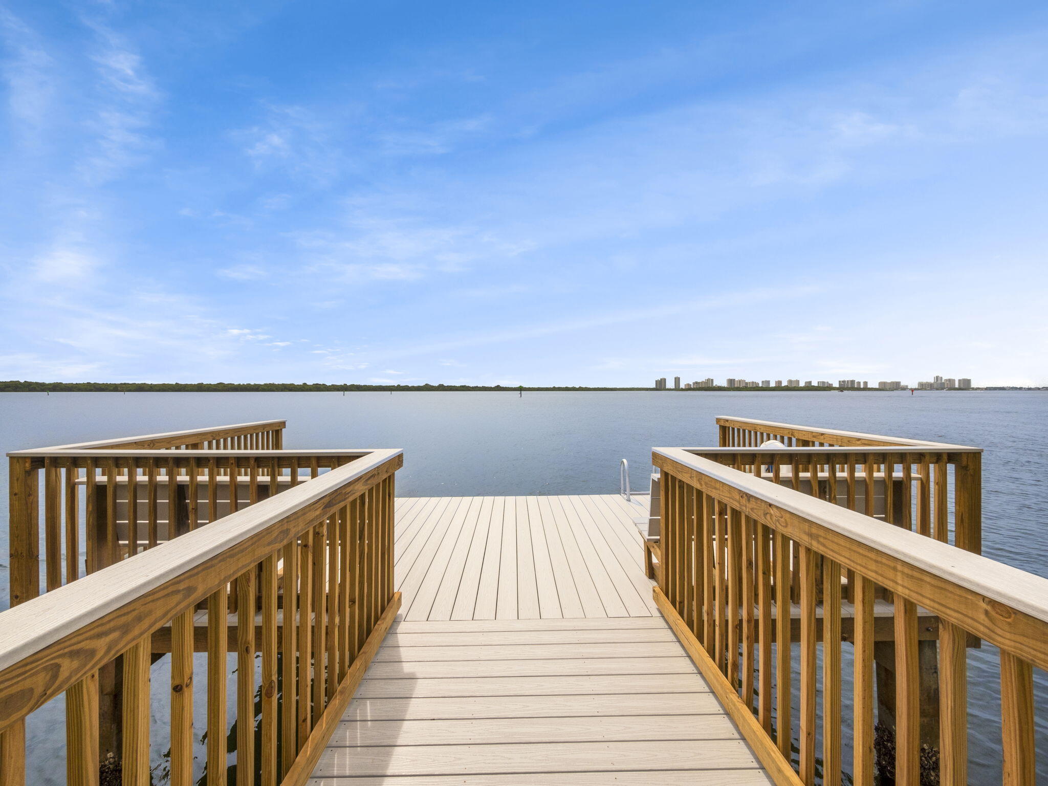 LANDINGS CONDO LT - Residential