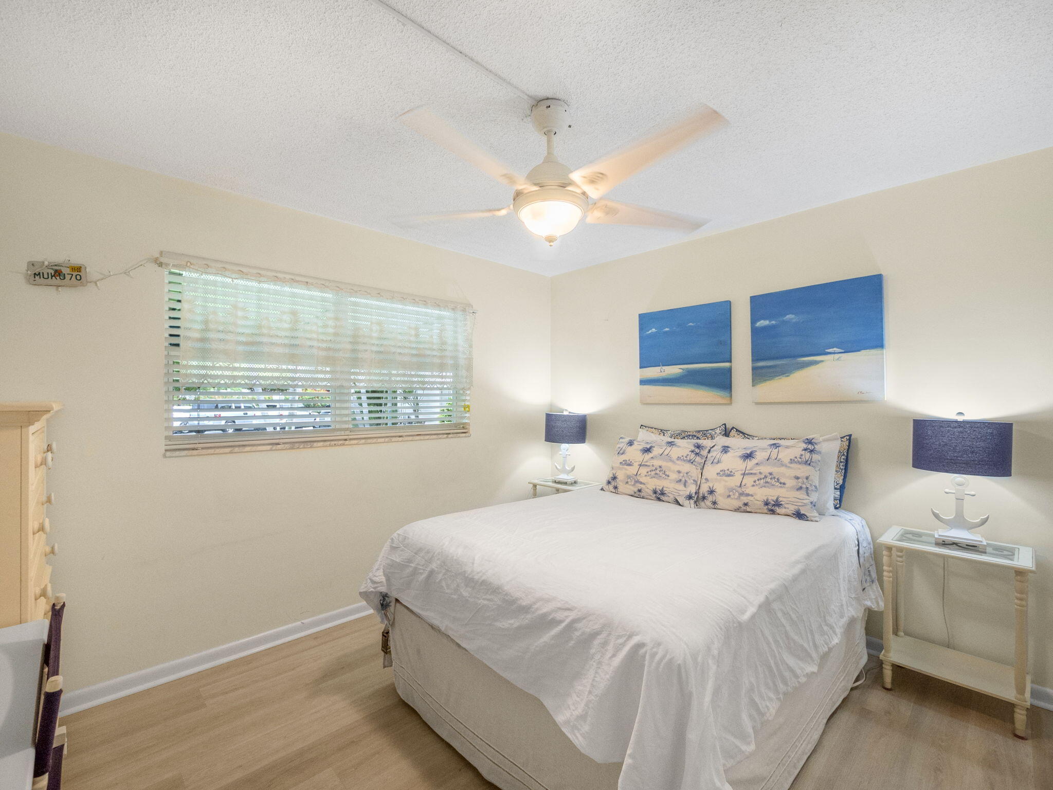 LANDINGS CONDO LT - Residential