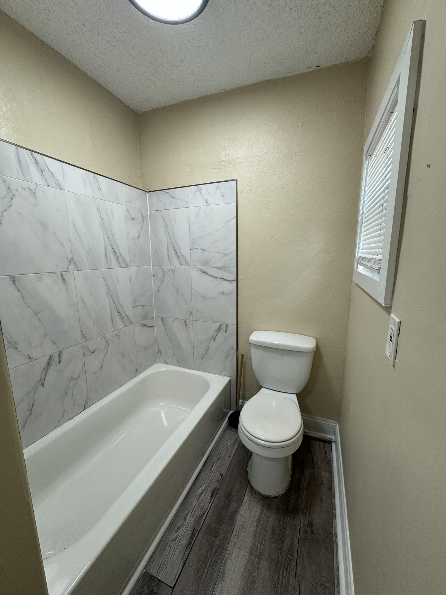 WASHINGTON PARK FOURTH ADD - Residential Lease