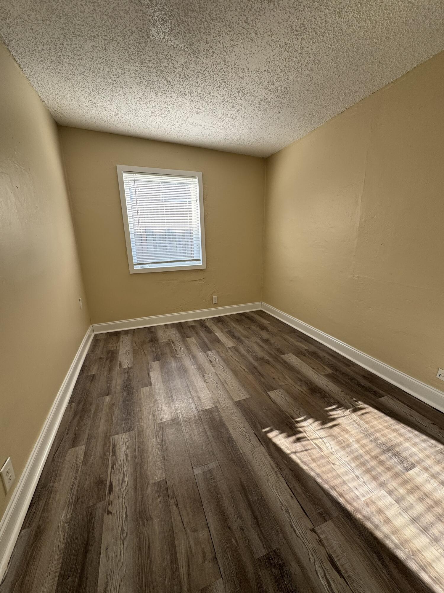 WASHINGTON PARK FOURTH ADD - Residential Lease