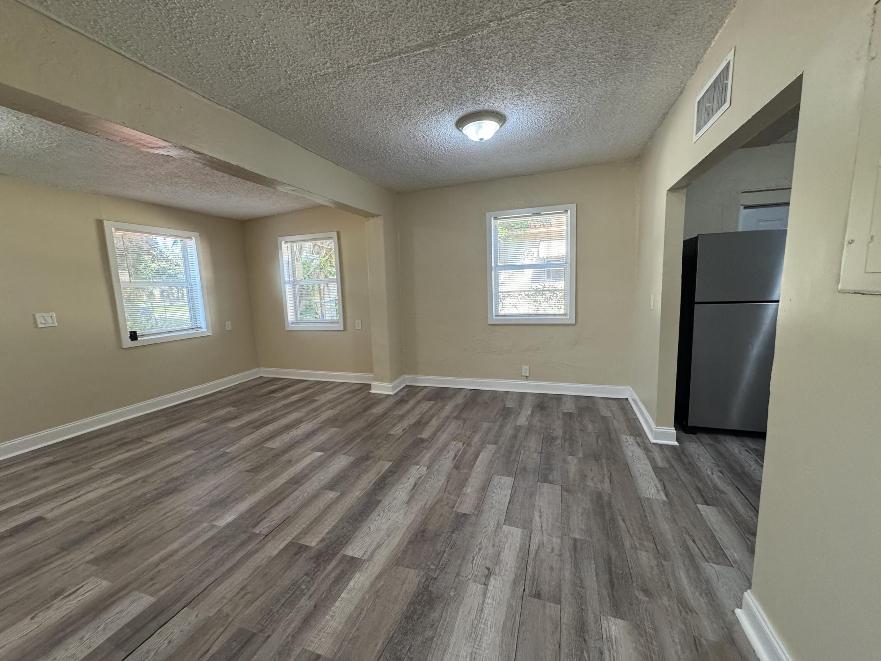 WASHINGTON PARK FOURTH ADD - Residential Lease