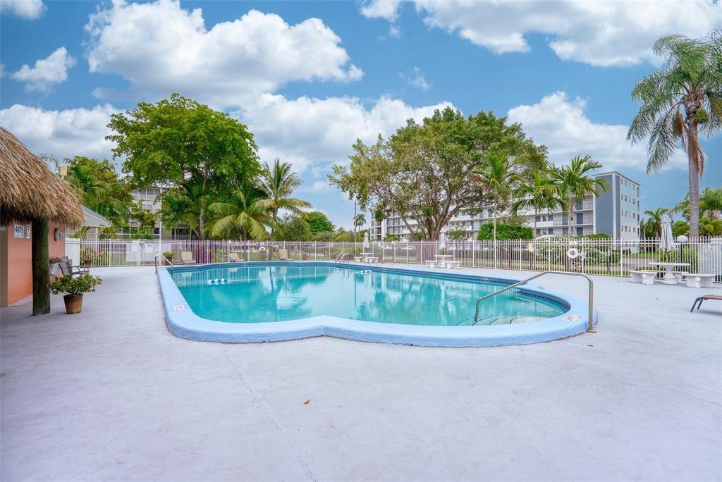 HILLCREST - Residential Lease
