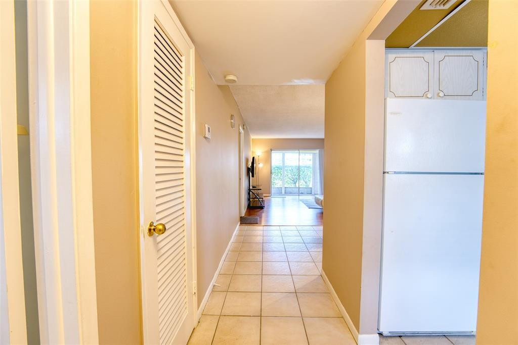 HILLCREST - Residential Lease