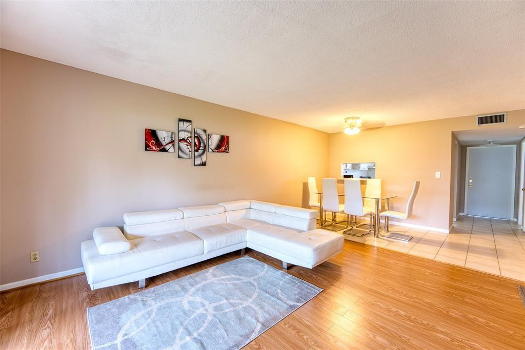 HILLCREST - Residential Lease