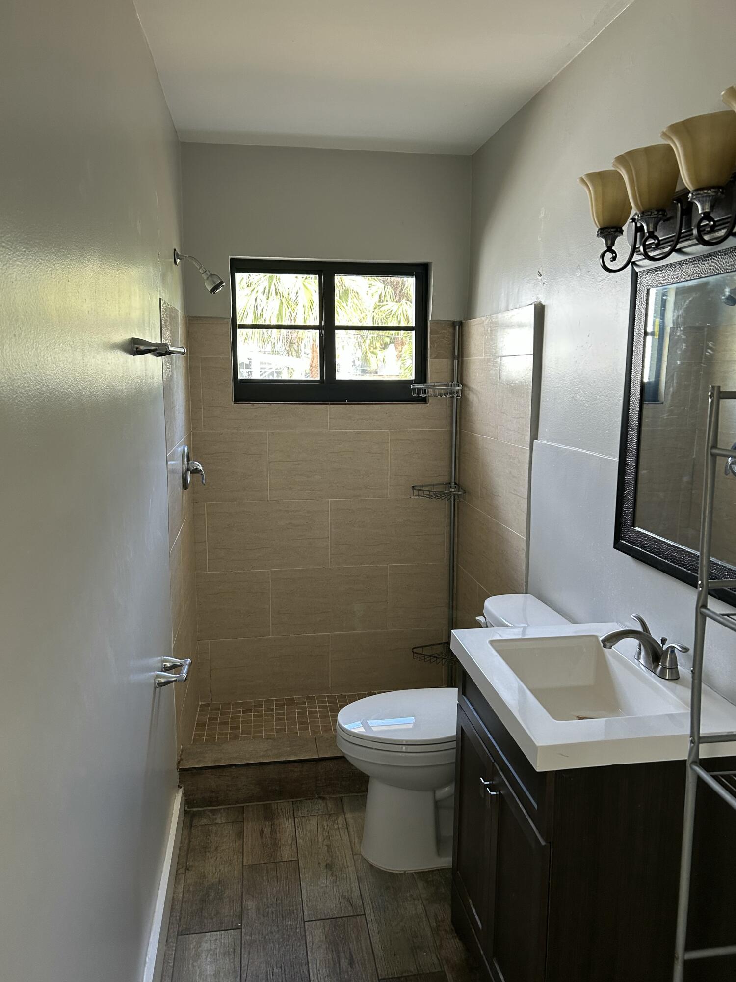 LAKE WORTH TOWN OF - Residential Lease