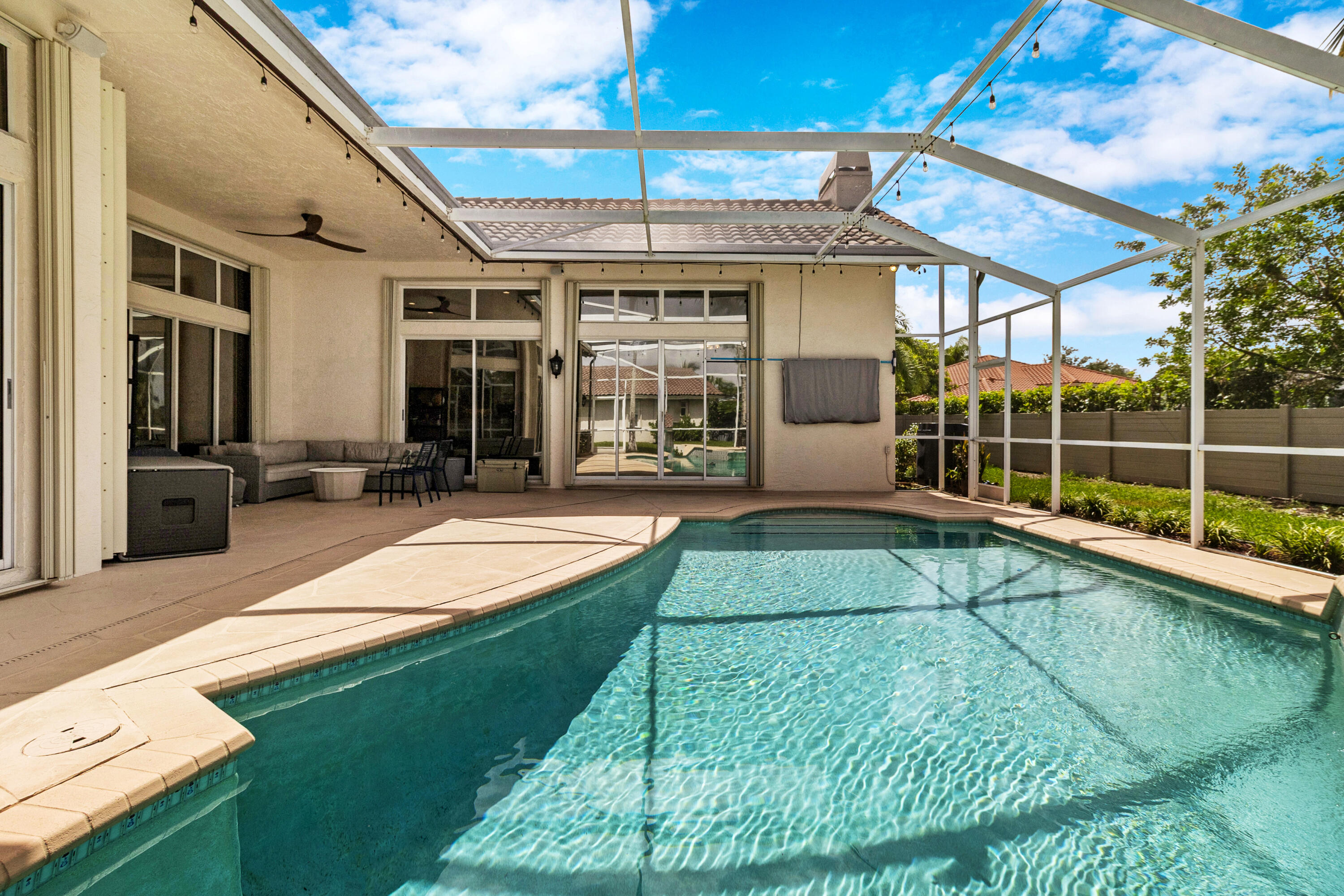 LANDINGS OF PARKLAND - Residential