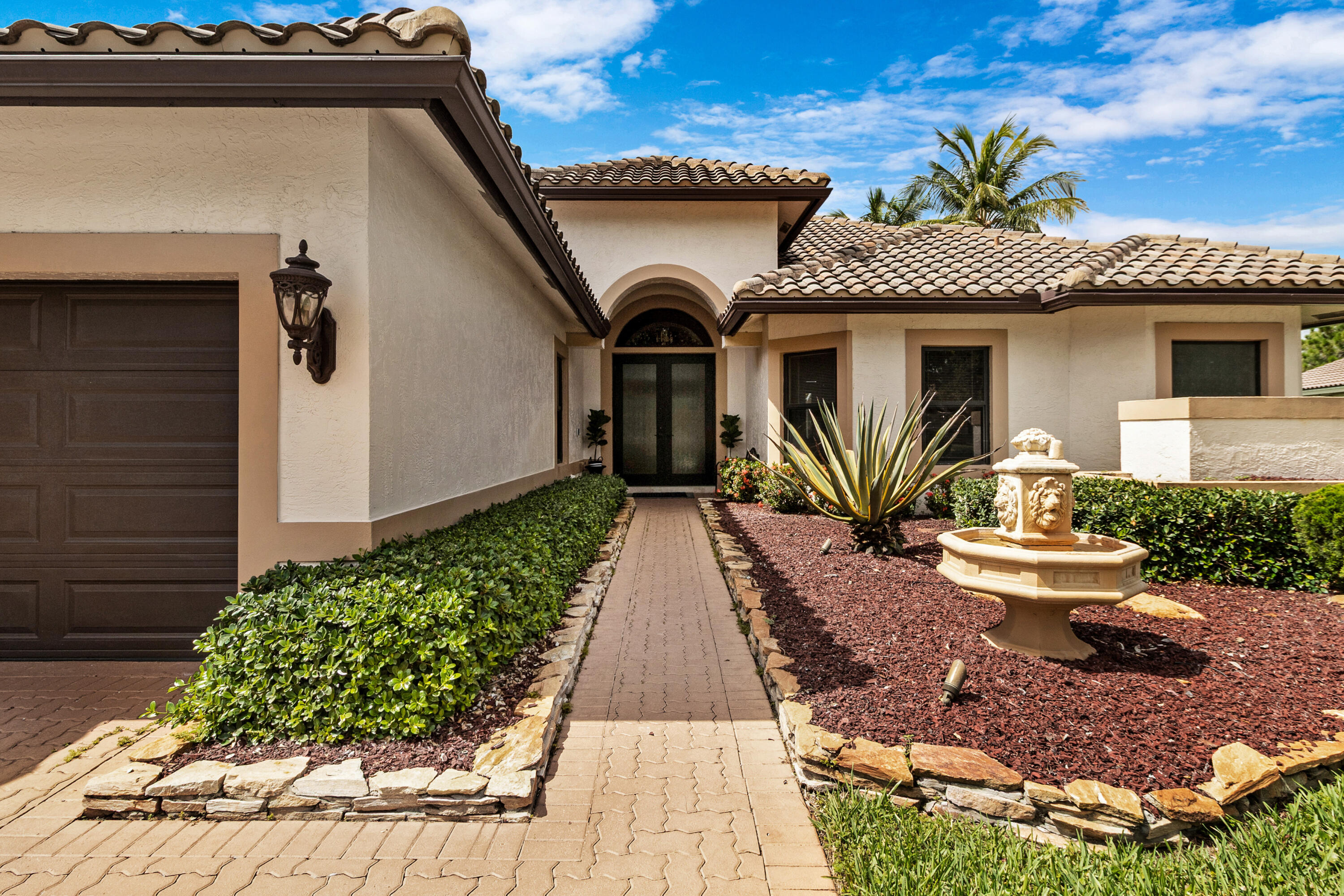 LANDINGS OF PARKLAND - Residential