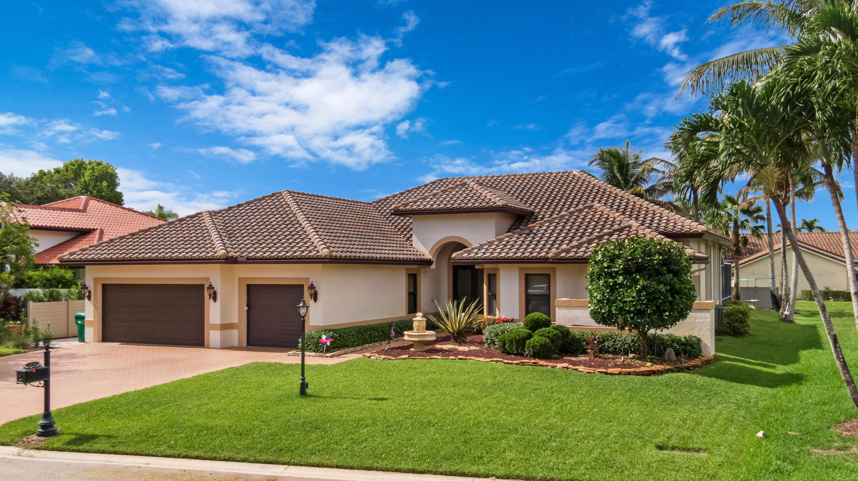 LANDINGS OF PARKLAND - Residential