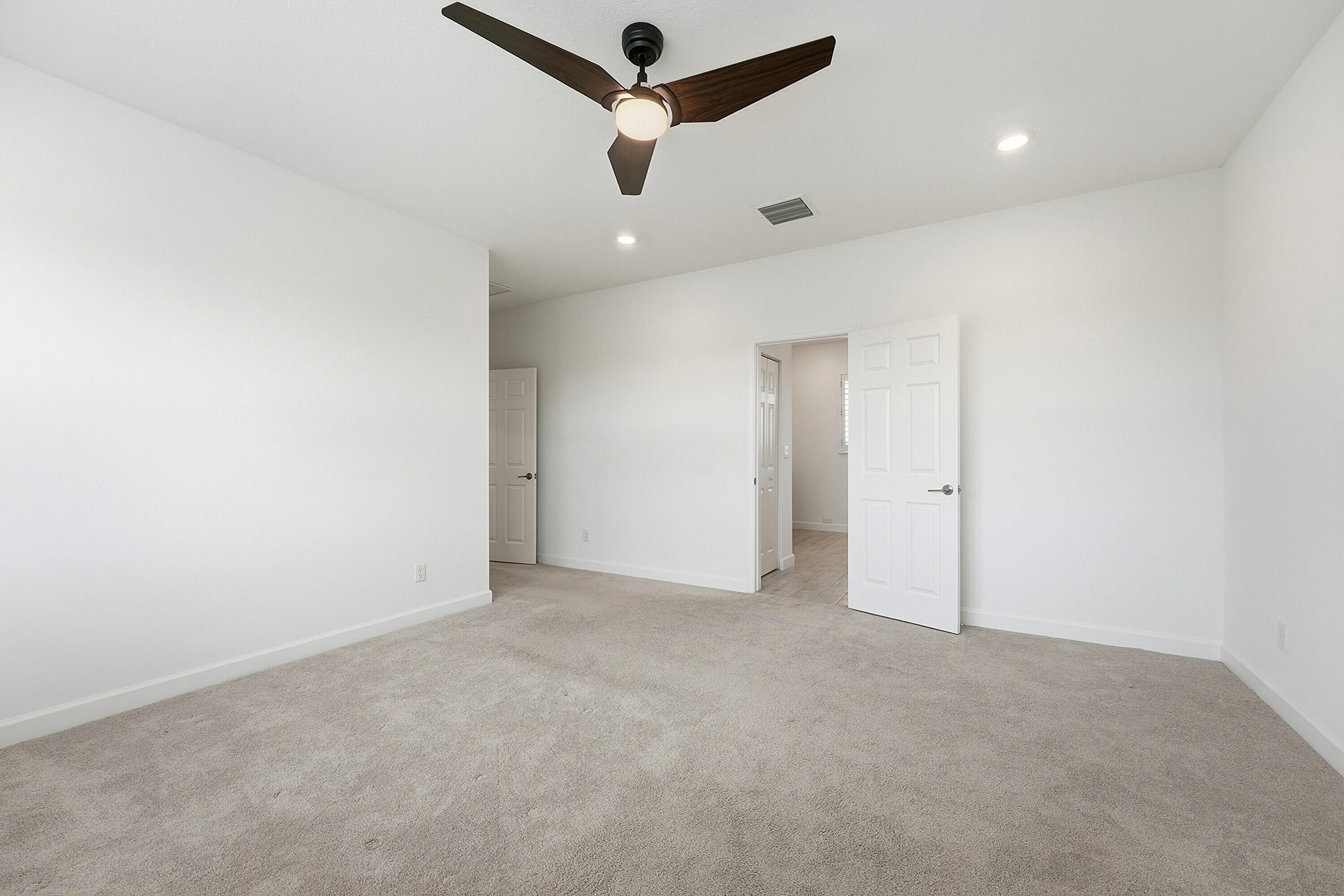 ARDEN PUD POD C SOUTH - Residential Lease