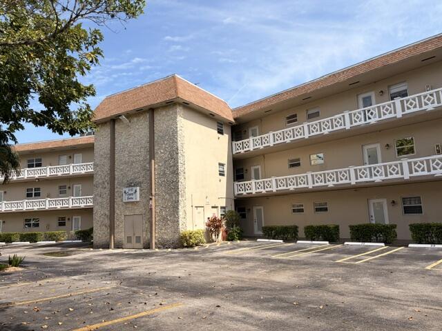 HAWAIIAN GARDENS - Residential