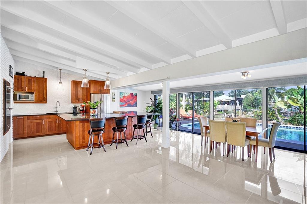 Lauderdale Isles 2 35-33 - Residential