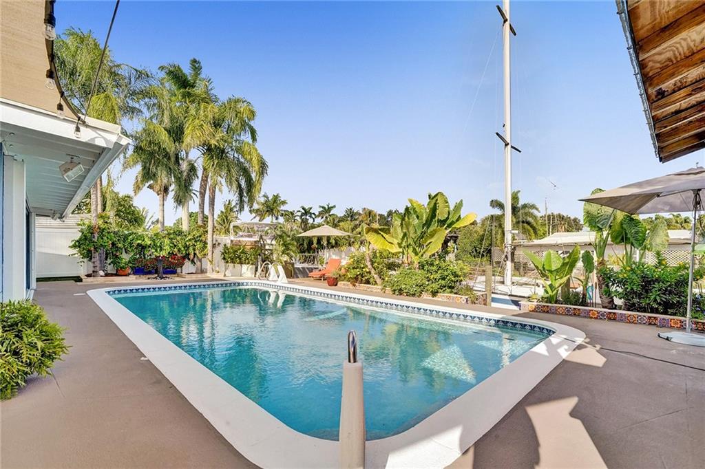 Lauderdale Isles 2 35-33 - Residential