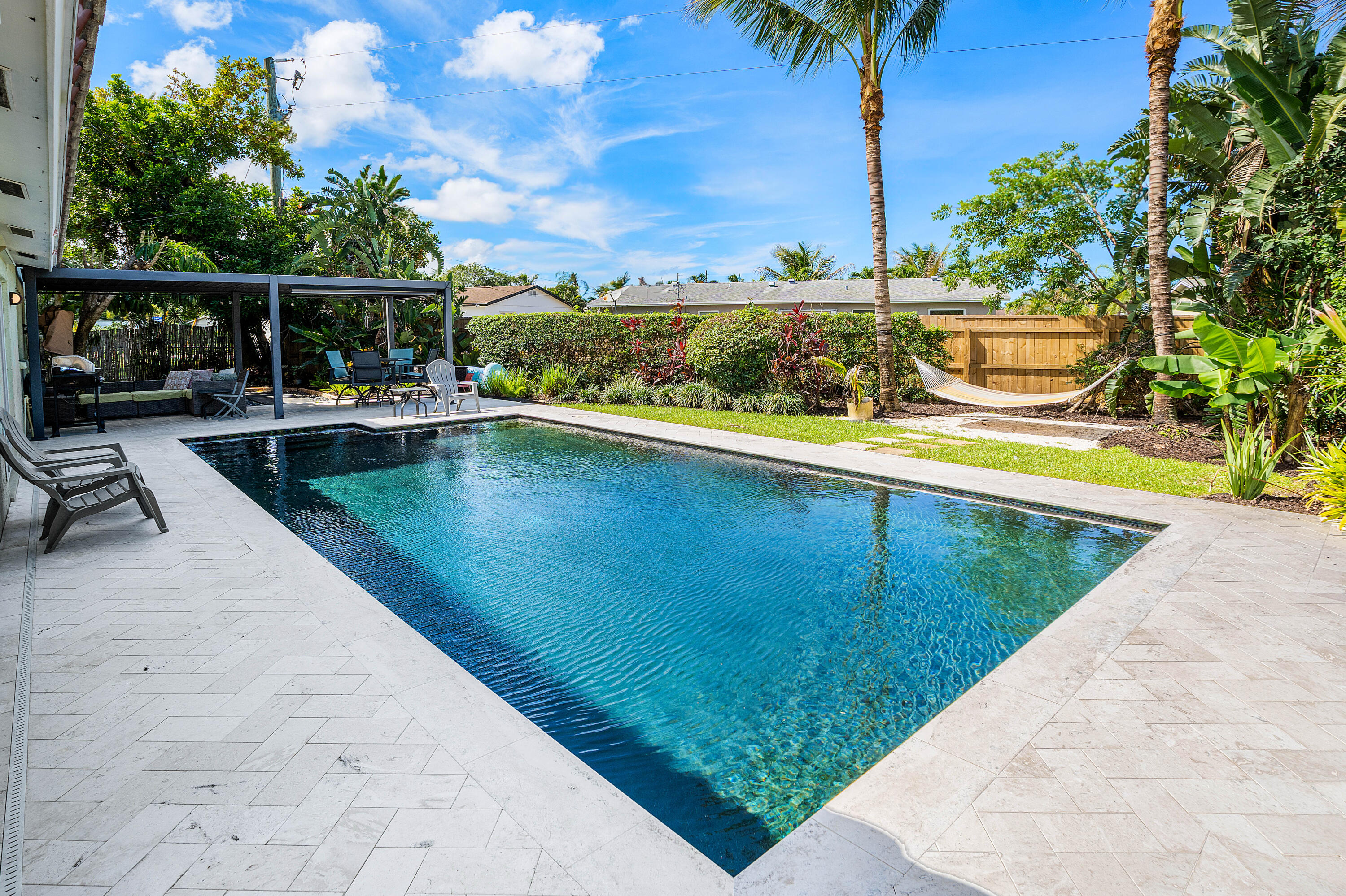 NORTH PALM BEACH VILLAGE OF 4 - Residential