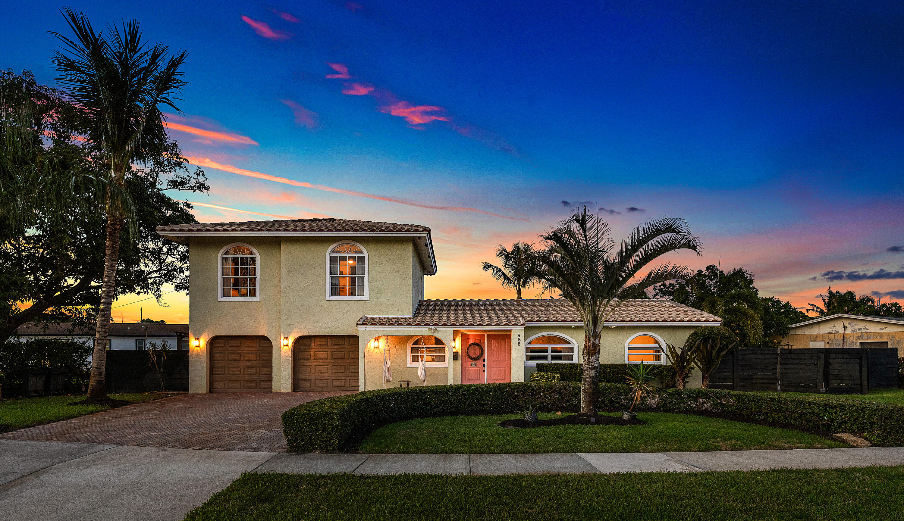 NORTH PALM BEACH VILLAGE OF 4 - Residential