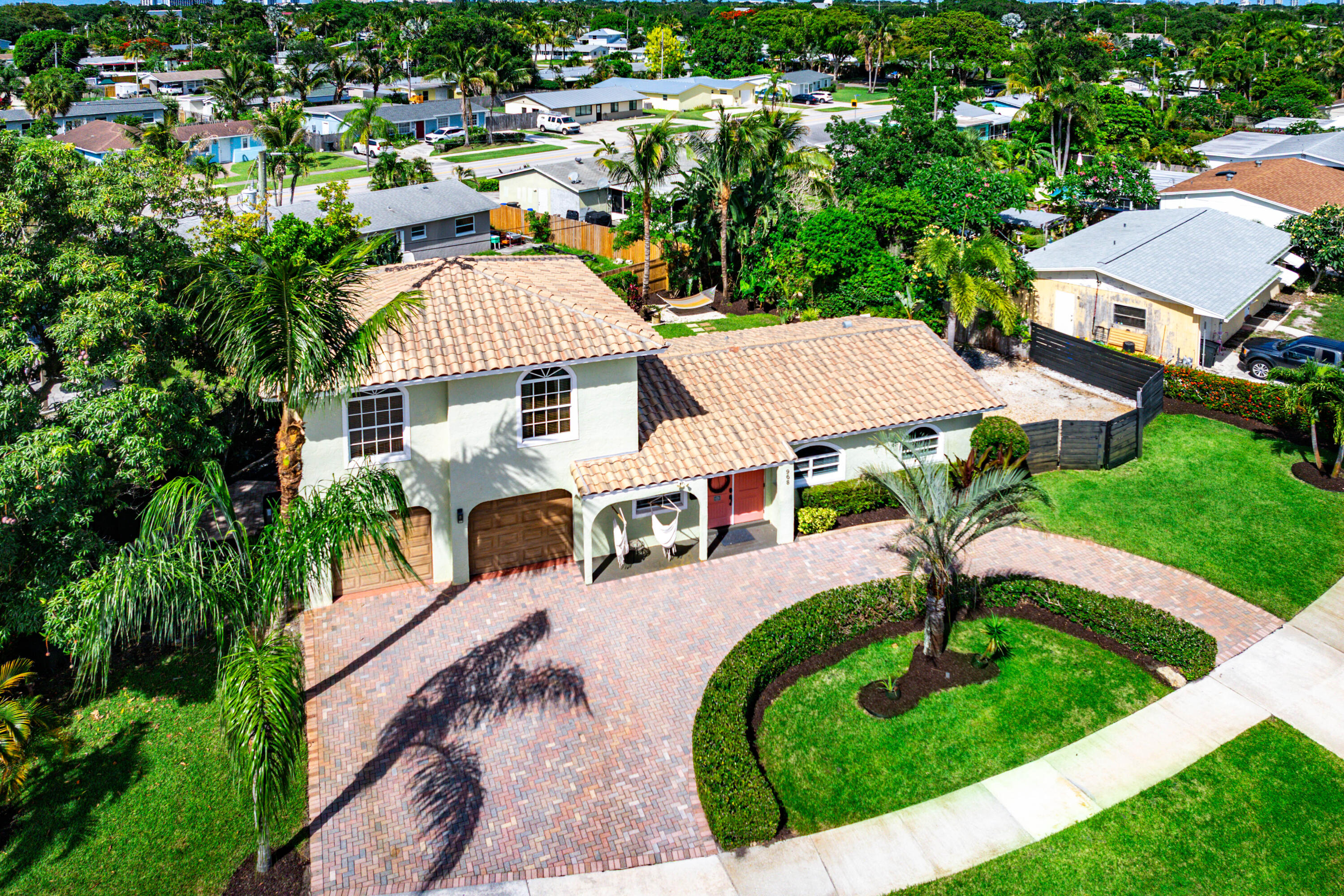 NORTH PALM BEACH VILLAGE OF 4 - Residential