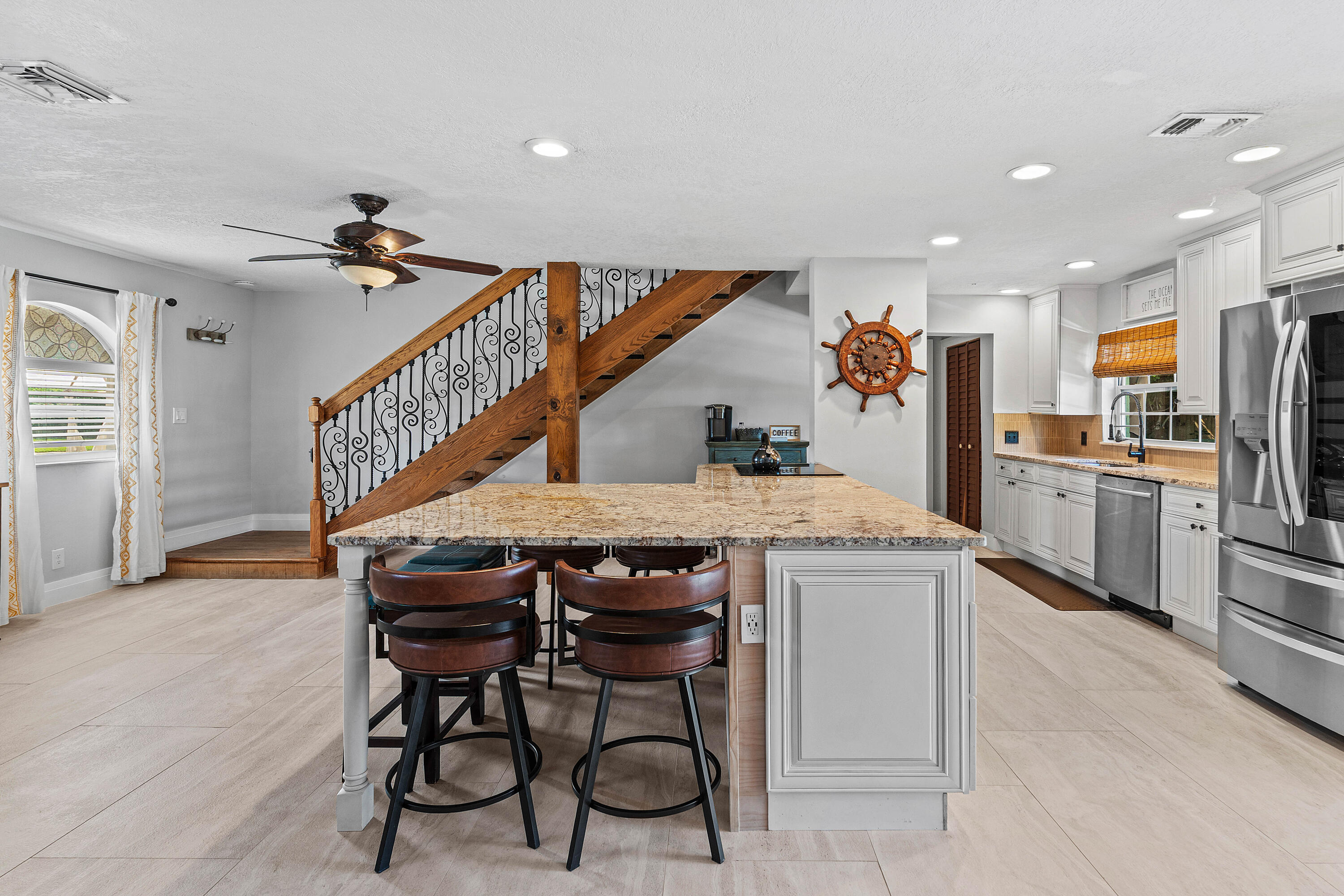 NORTH PALM BEACH VILLAGE OF 4 - Residential