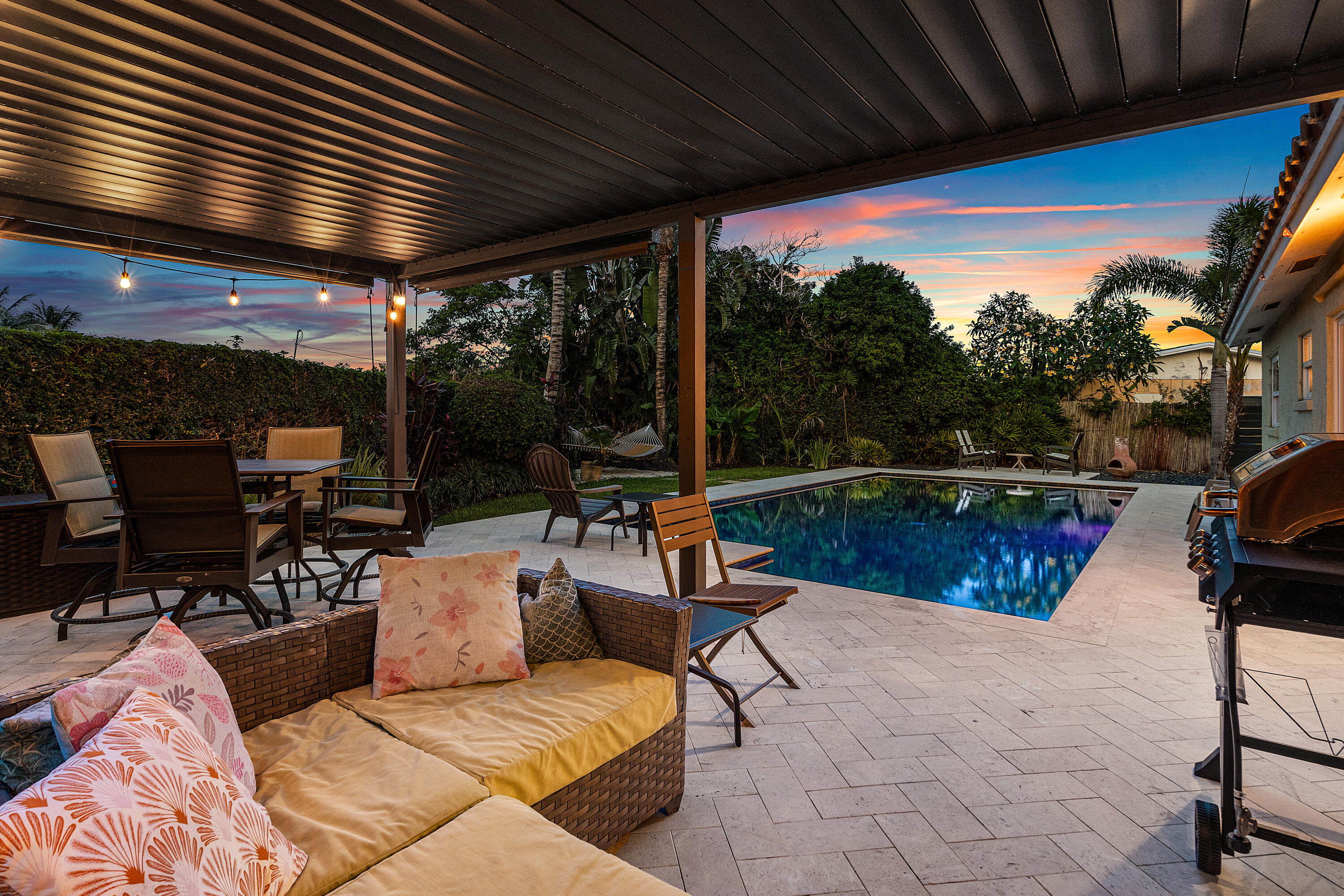 NORTH PALM BEACH VILLAGE OF 4 - Residential