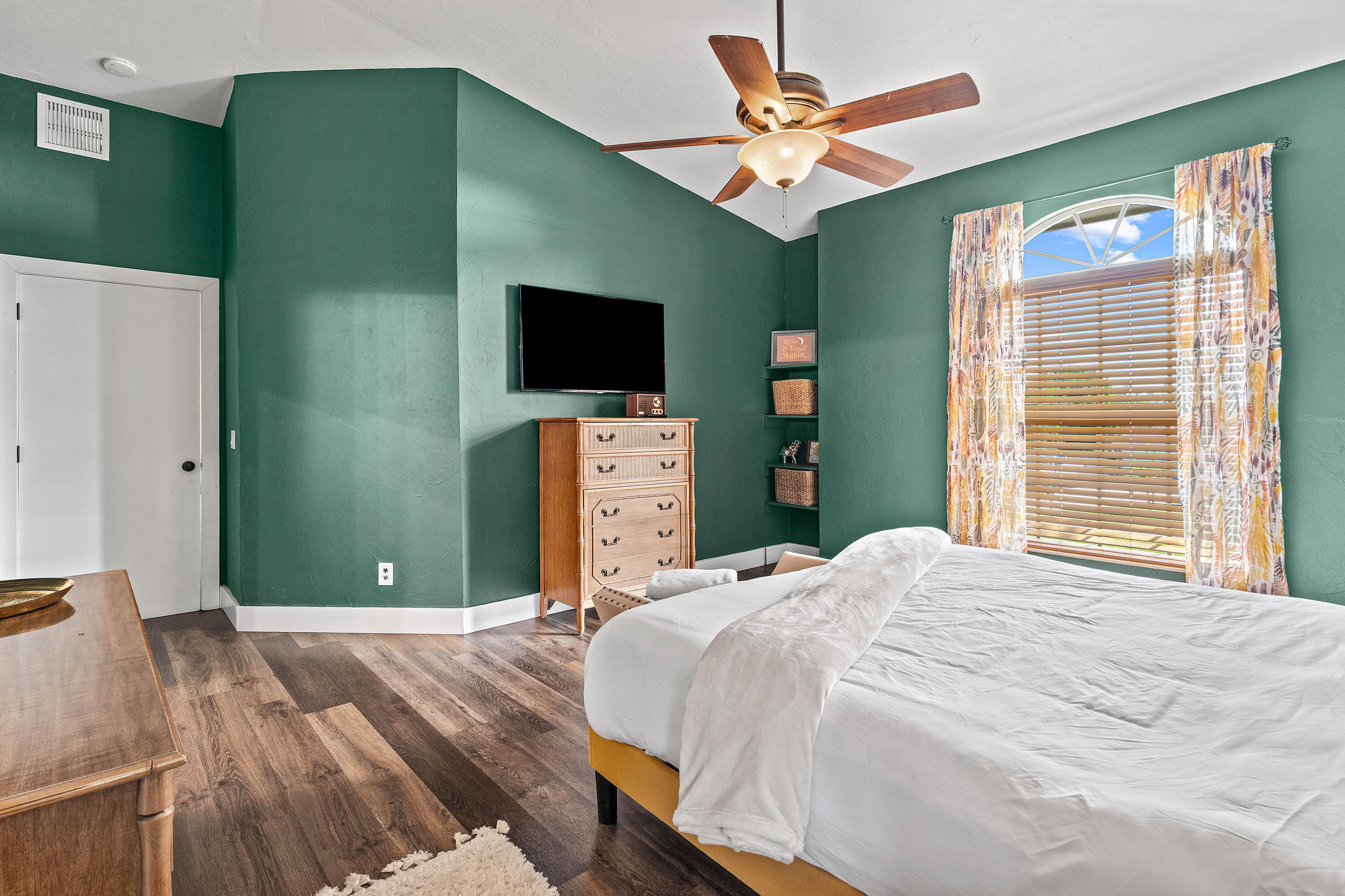 NORTH PALM BEACH VILLAGE OF 4 - Residential