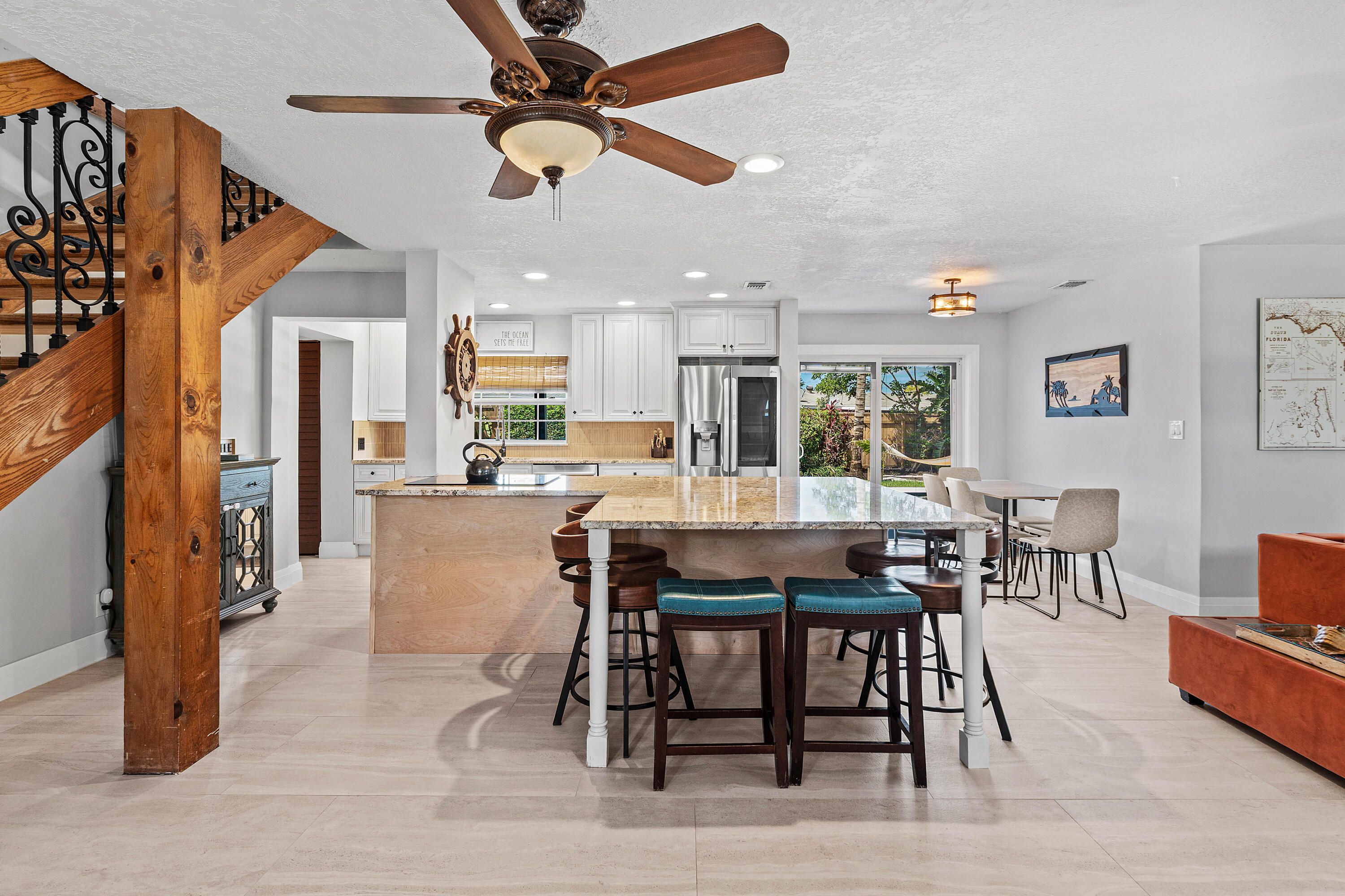 NORTH PALM BEACH VILLAGE OF 4 - Residential