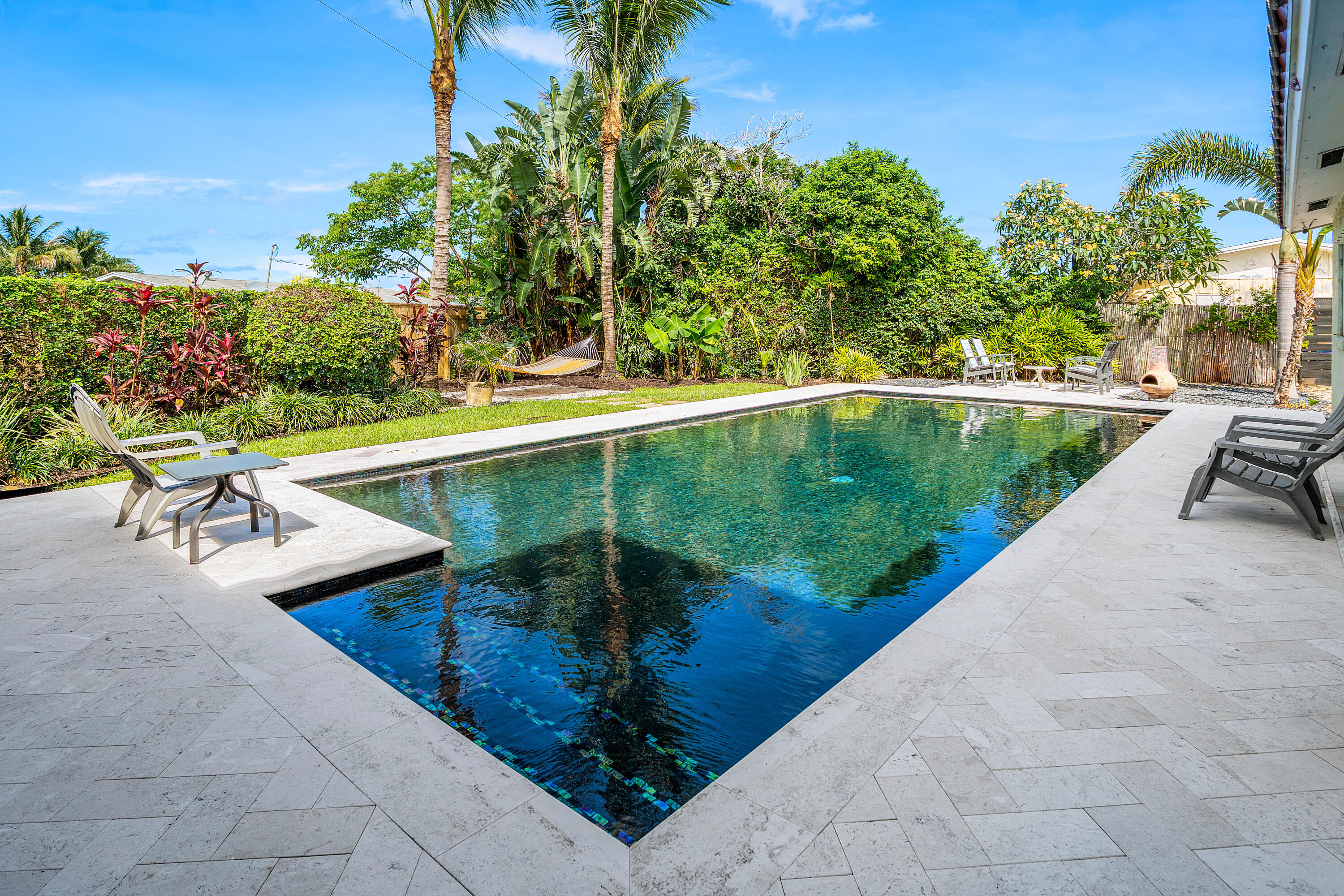 NORTH PALM BEACH VILLAGE OF 4 - Residential