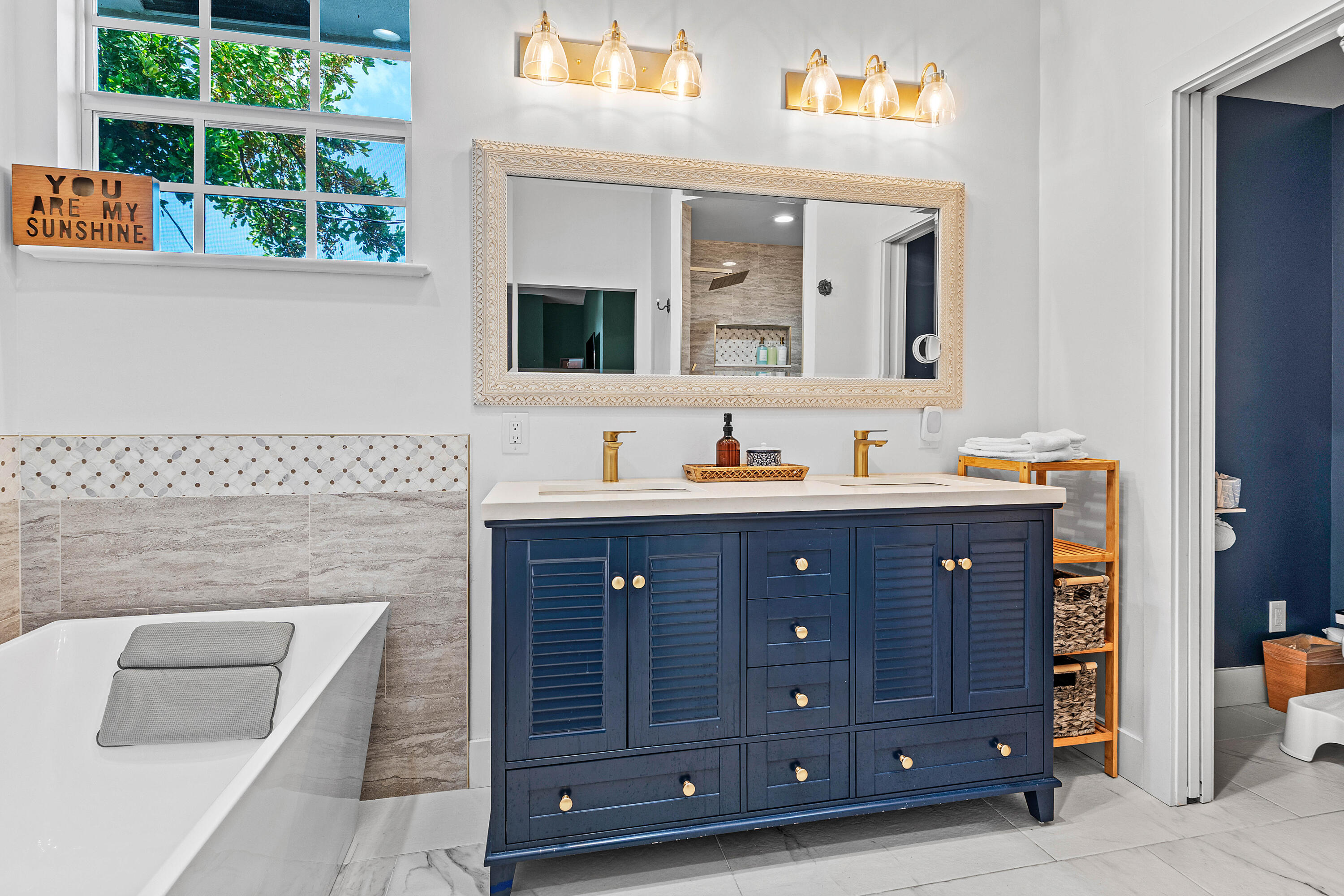 NORTH PALM BEACH VILLAGE OF 4 - Residential